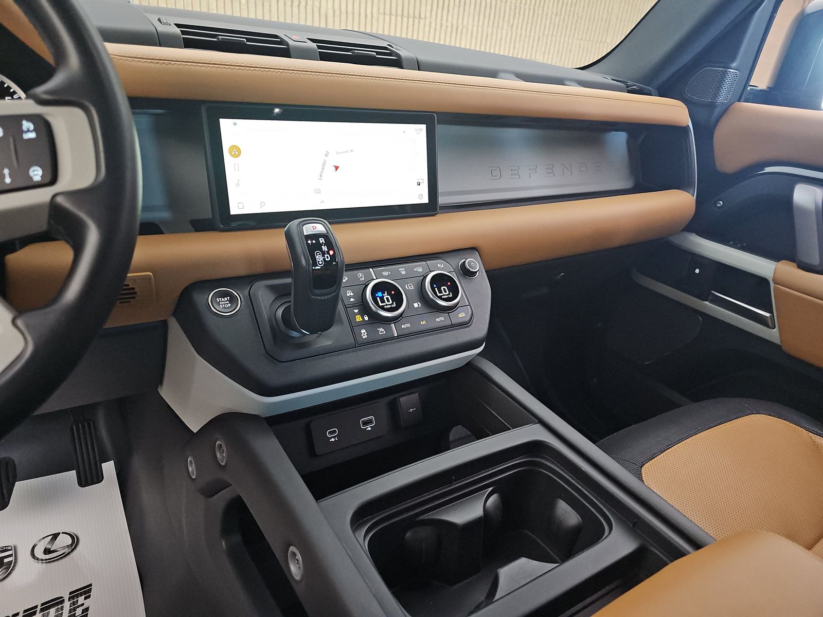 2023 Land Rover Defender 110 X-Dynamic SE AWD
