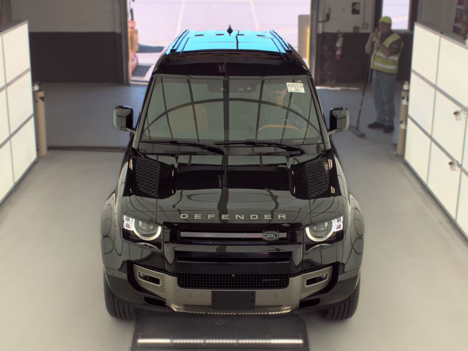 2023 Land Rover Defender 110 X-Dynamic SE AWD