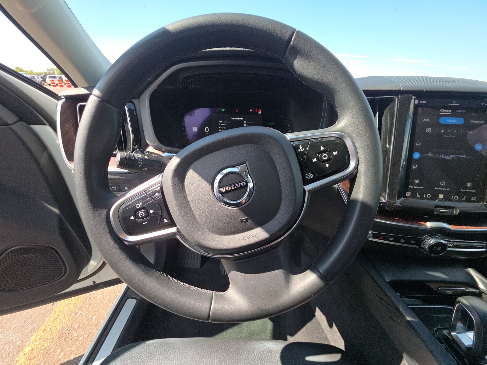 2023 Volvo XC60 Recharge T8 Plus AWD