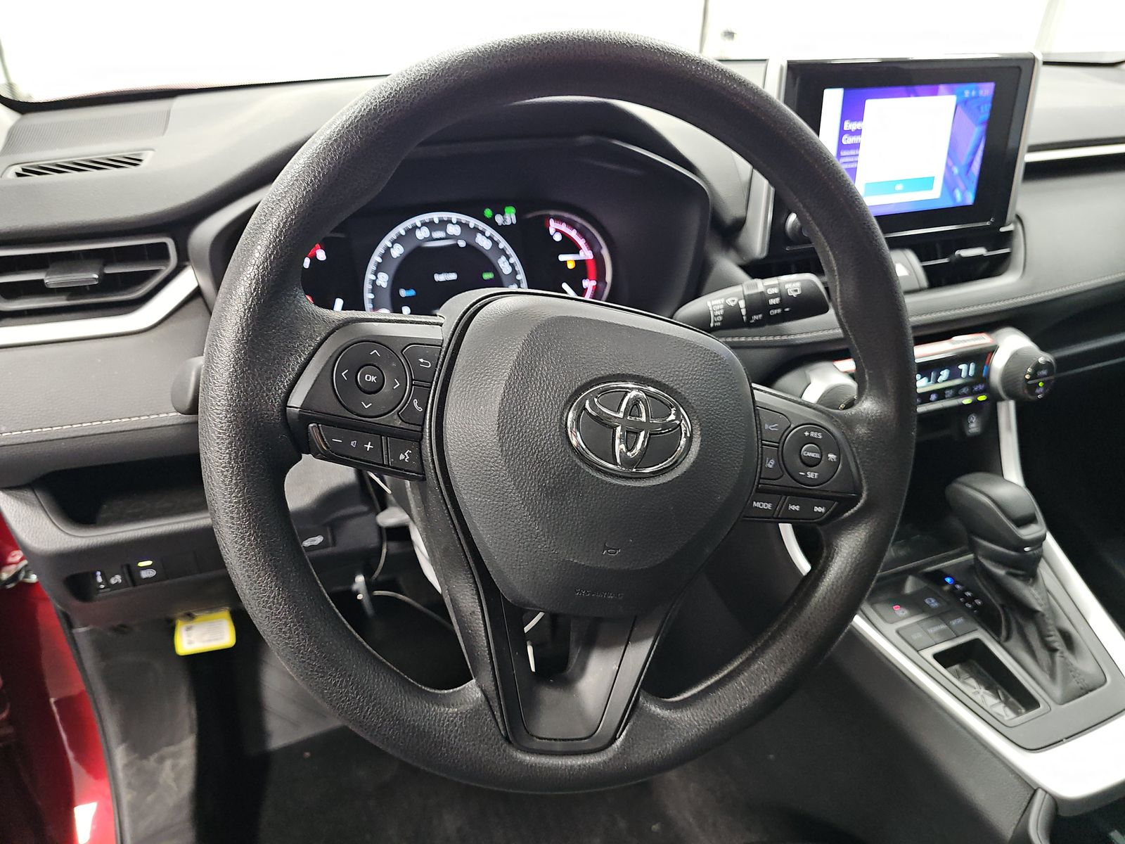 2025 Toyota RAV4 XLE FWD
