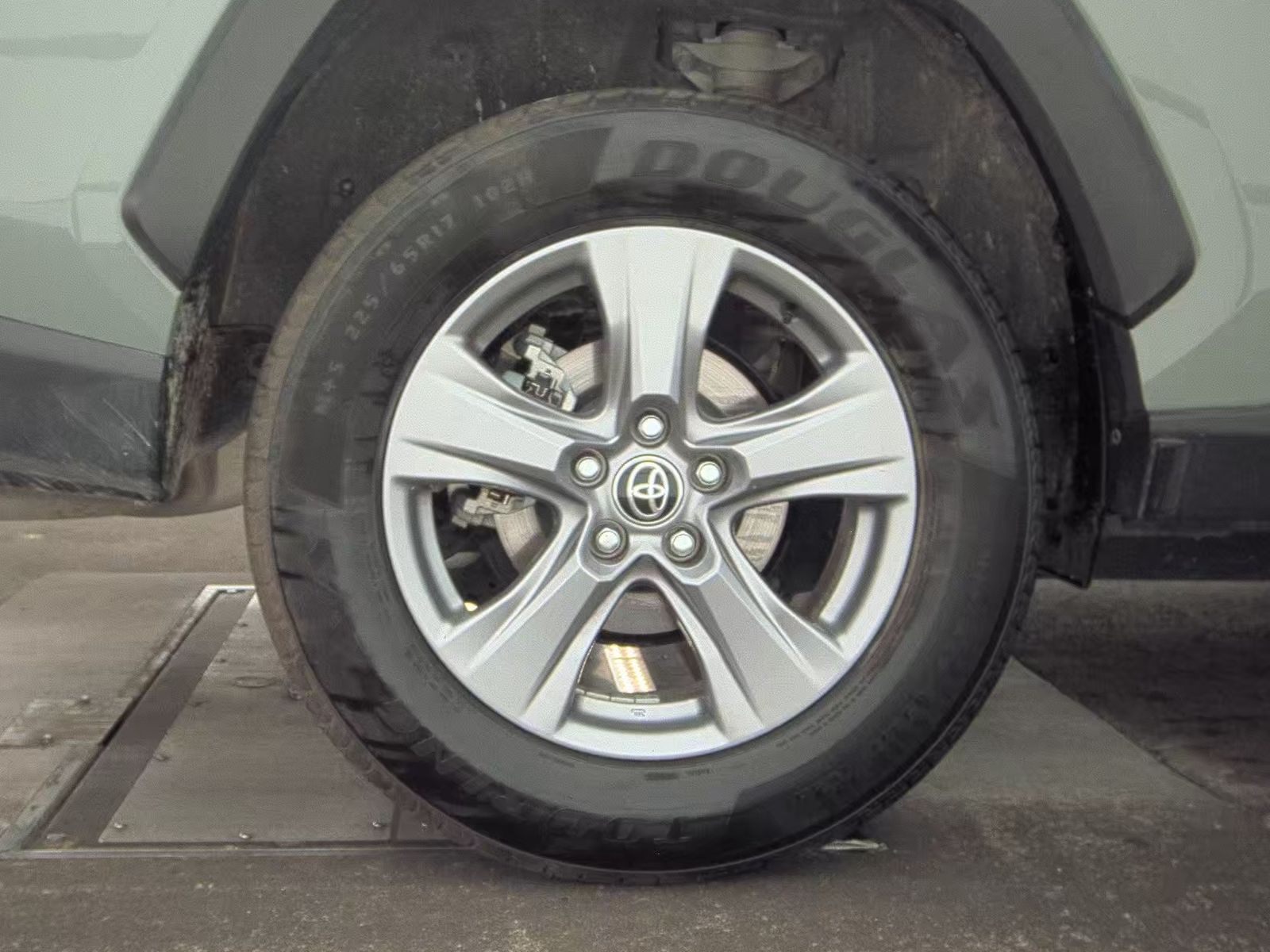 2023 Toyota RAV4 XLE FWD
