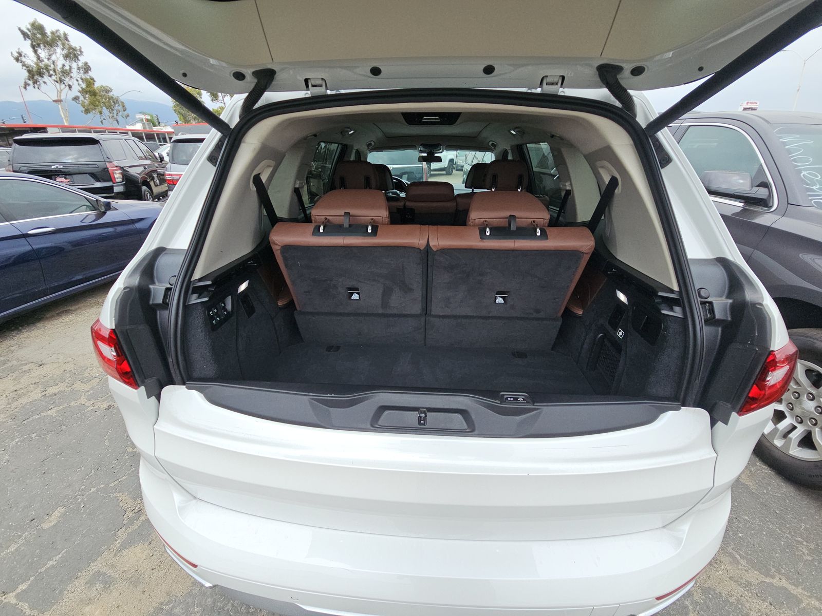 2020 BMW X7 xDrive40i AWD