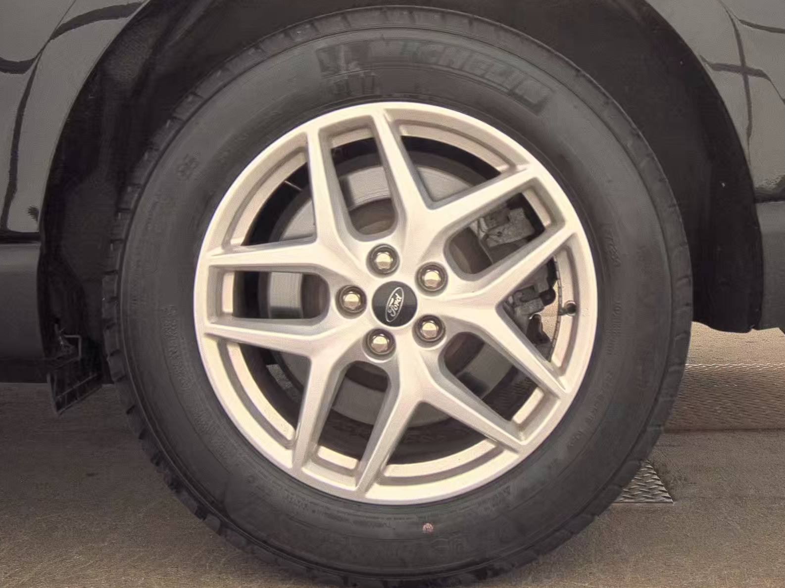 2023 Ford Edge SEL AWD