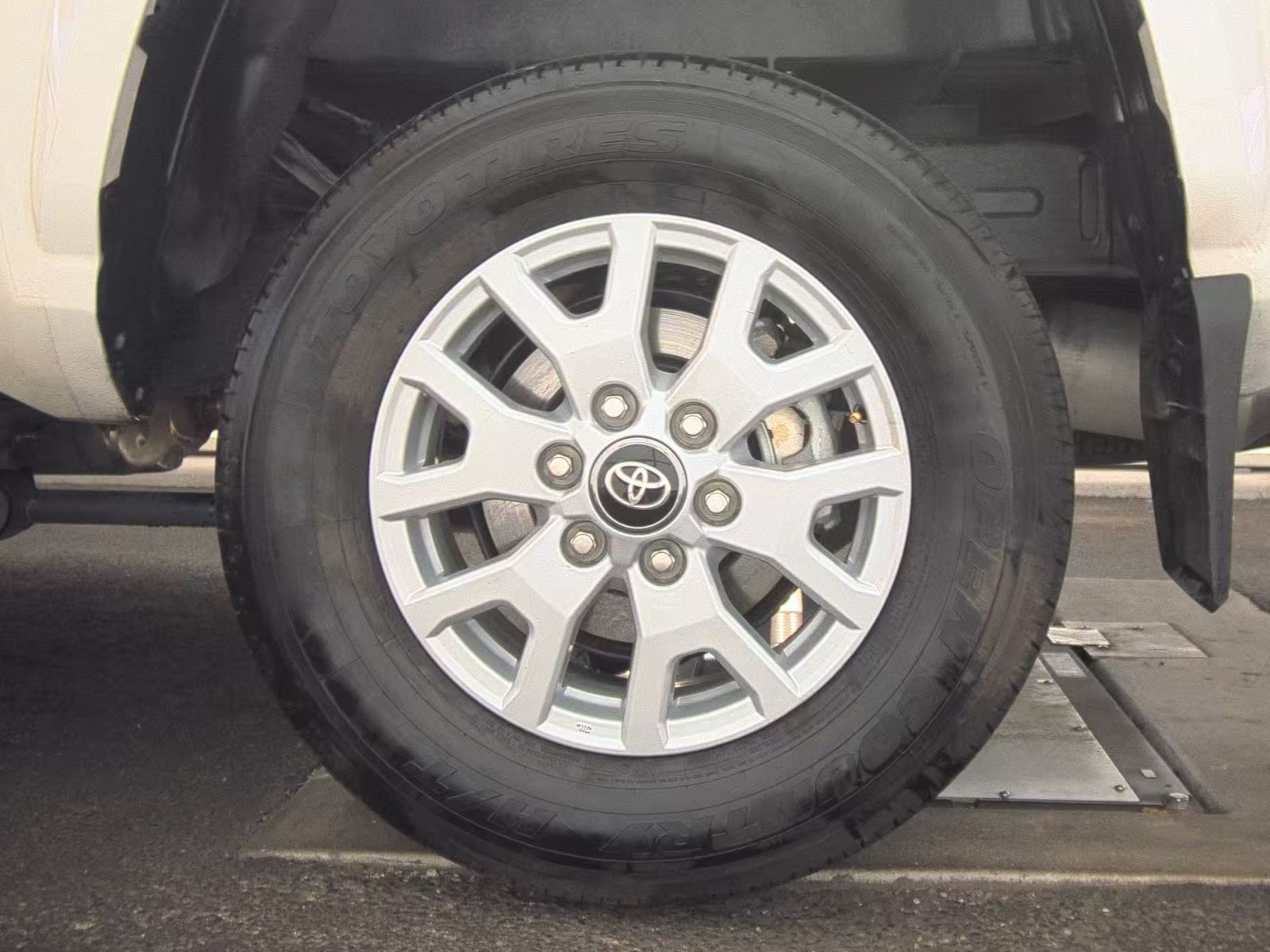 2026 Toyota Tacoma SR5 RWD