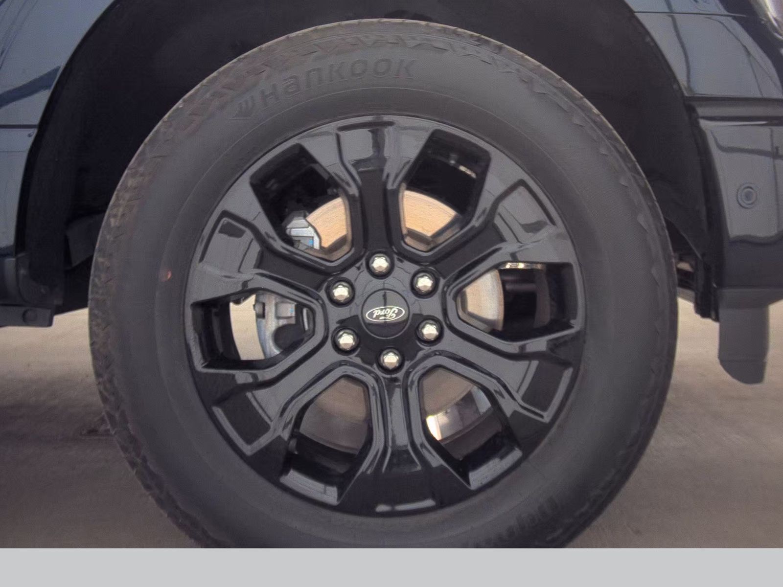 2023 Ford F-150 Platinum AWD