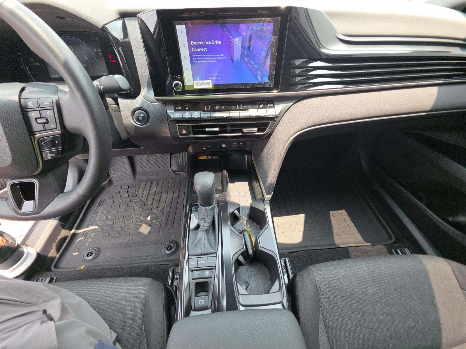 2025 Toyota Camry LE AWD