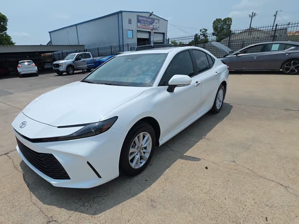 2025 Toyota Camry LE AWD