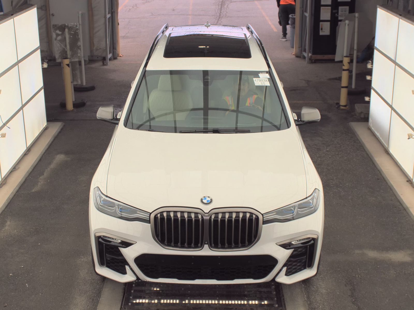 2021 BMW X7 M50i AWD