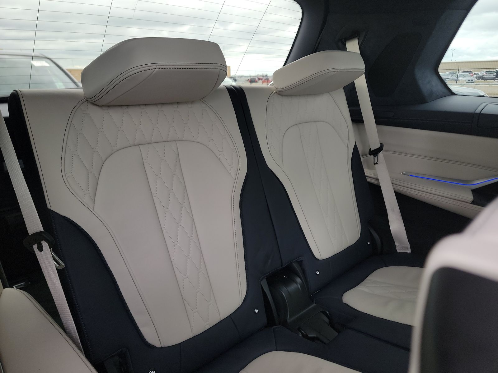 2021 BMW X7 M50i AWD