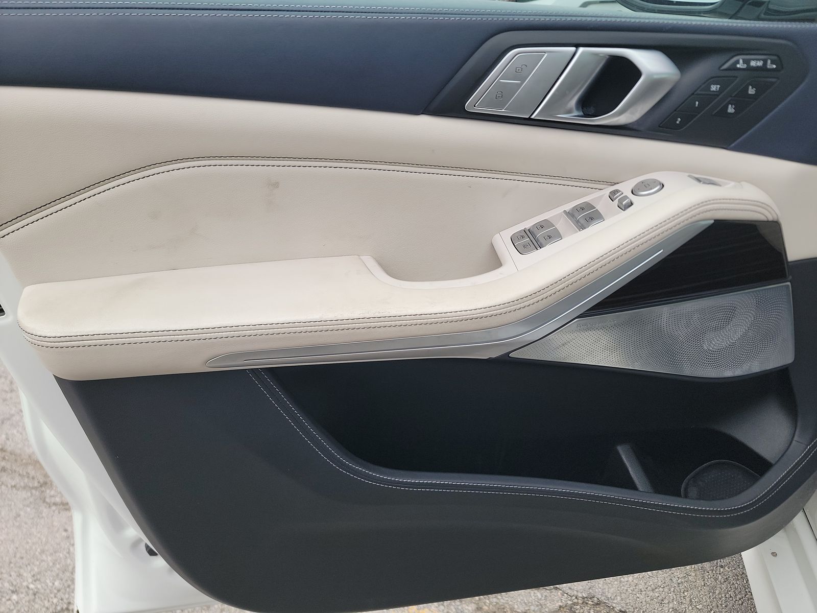 2021 BMW X7 M50i AWD