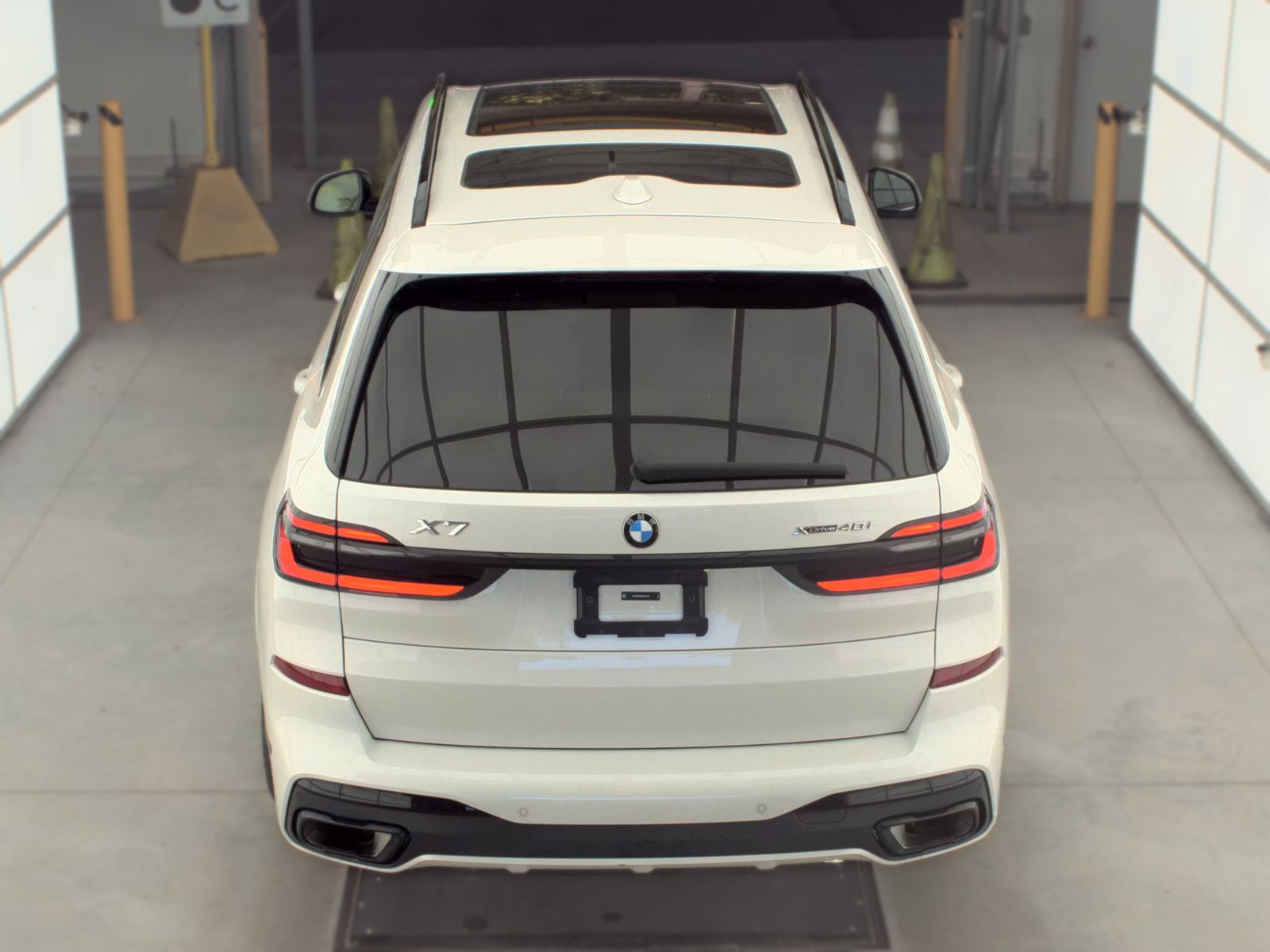 2025 BMW X7 xDrive40i AWD