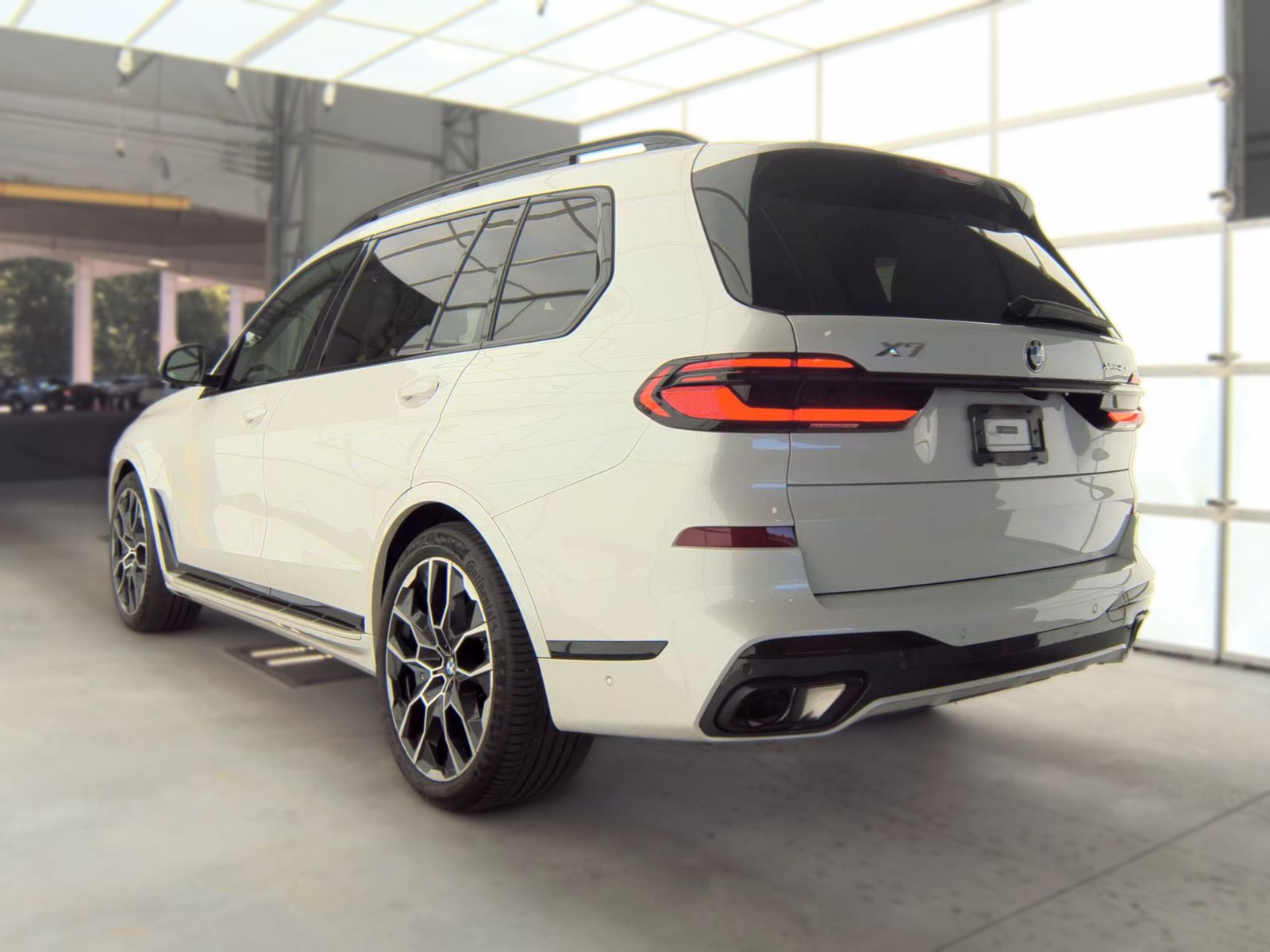 2025 BMW X7 xDrive40i AWD