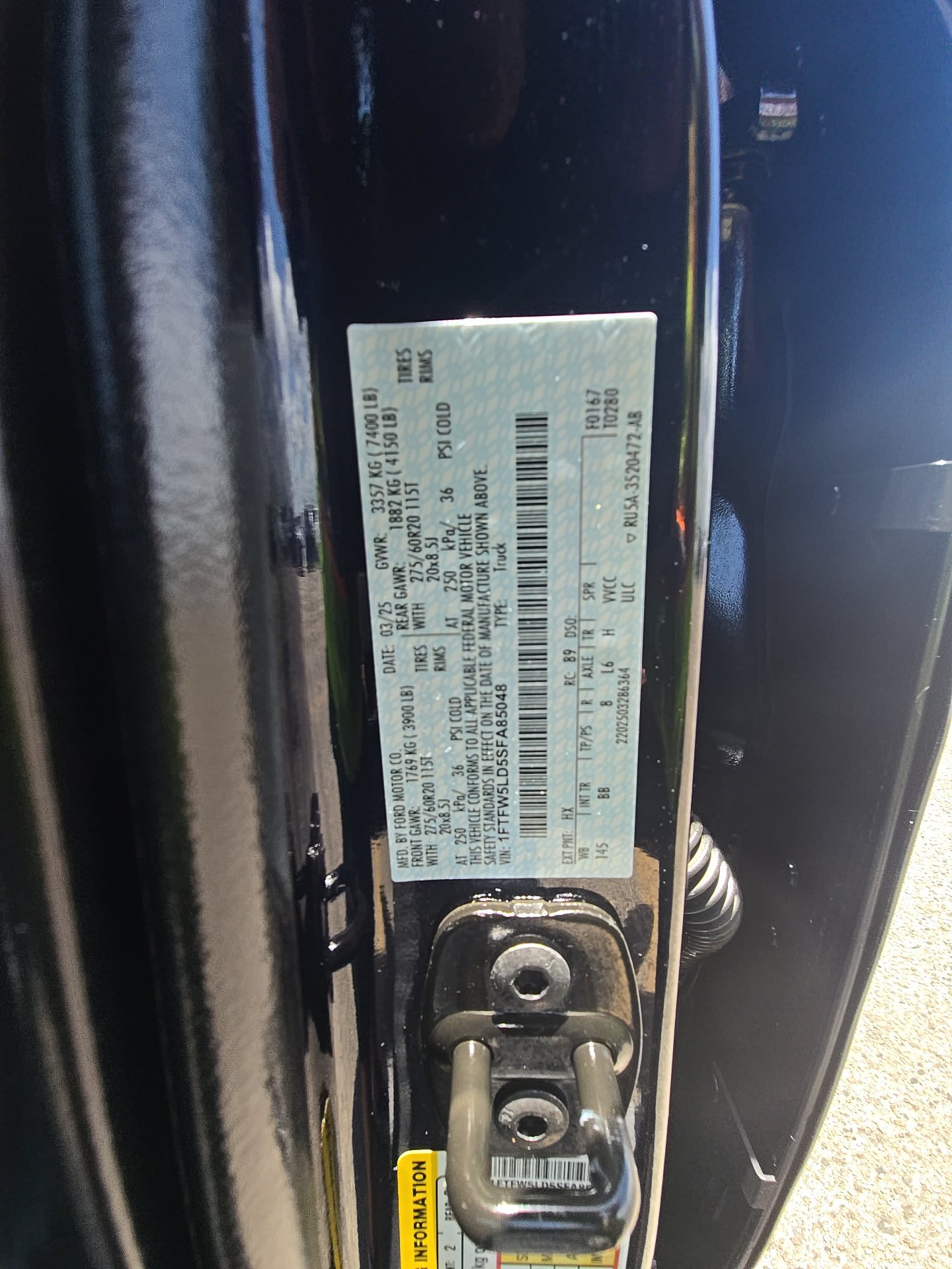 2025 Ford F-150 Hybrid Lariat AWD