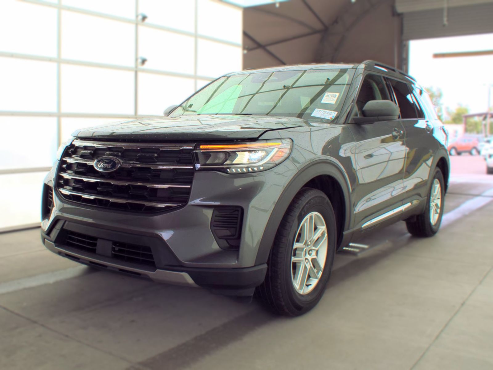 2025 Ford Explorer Active AWD