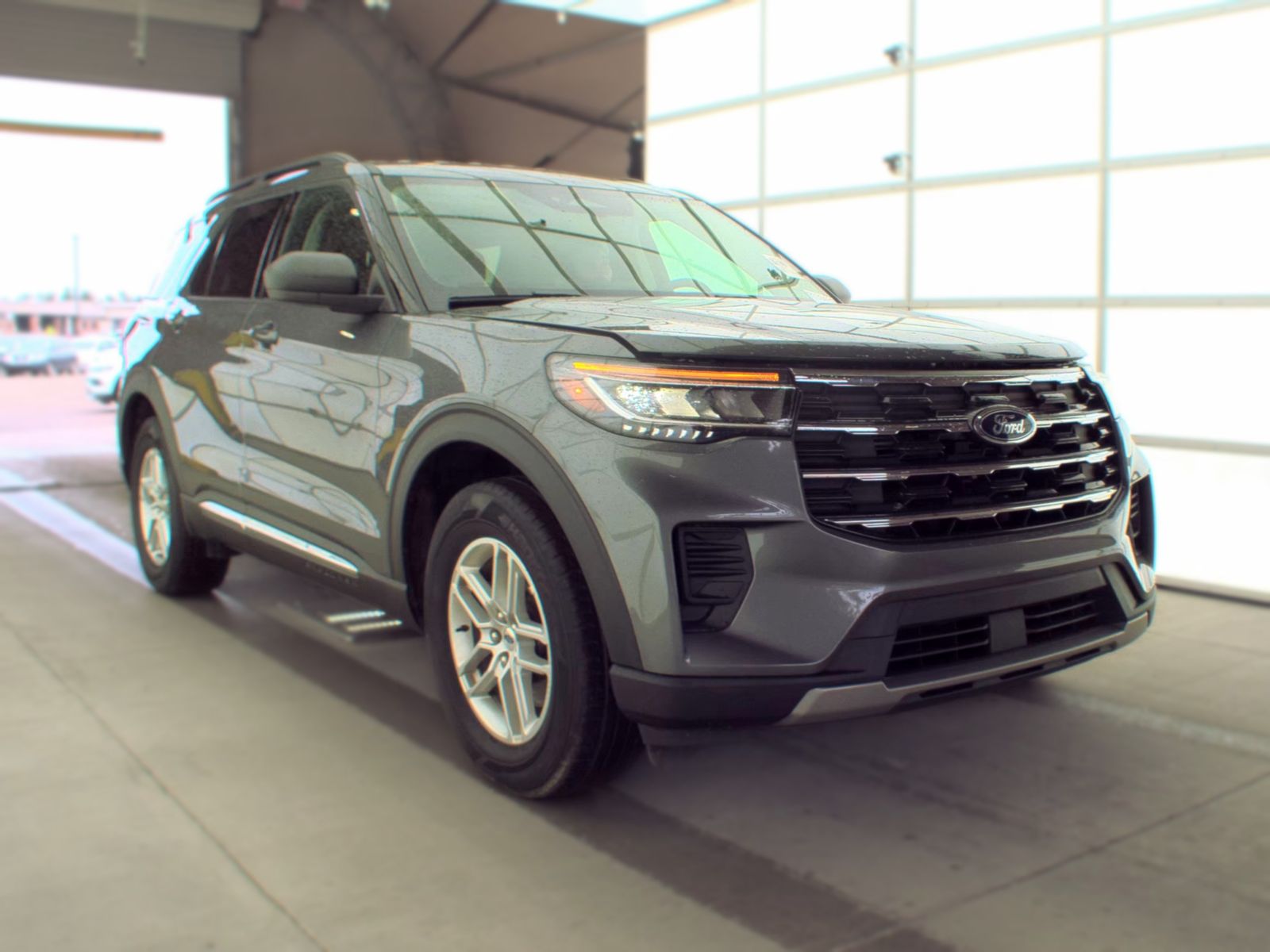 2025 Ford Explorer Active AWD