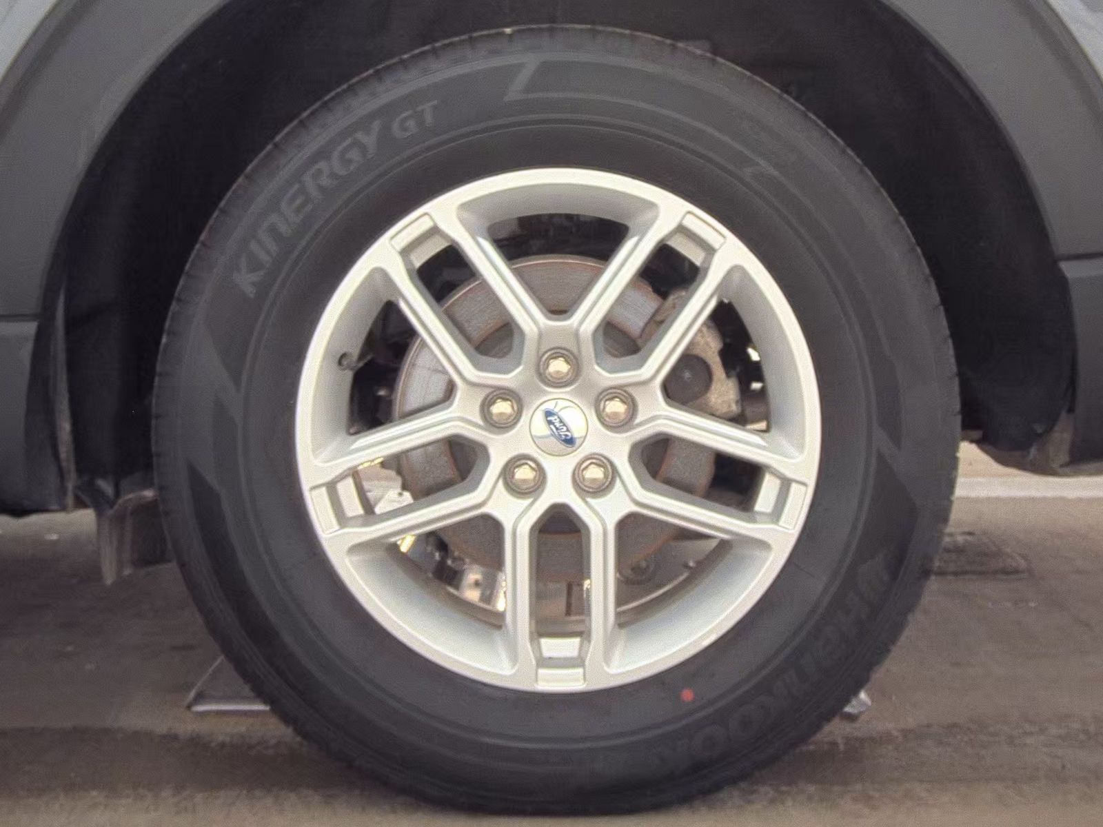 2025 Ford Explorer Active AWD