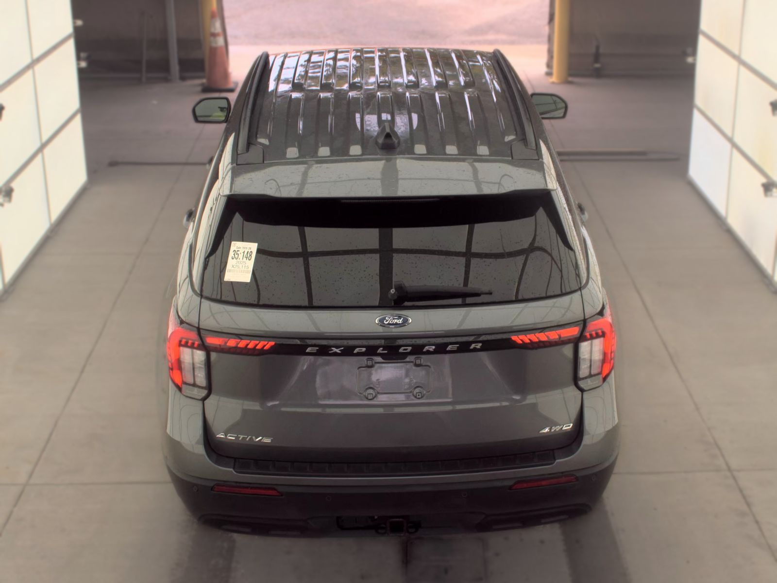 2025 Ford Explorer Active AWD