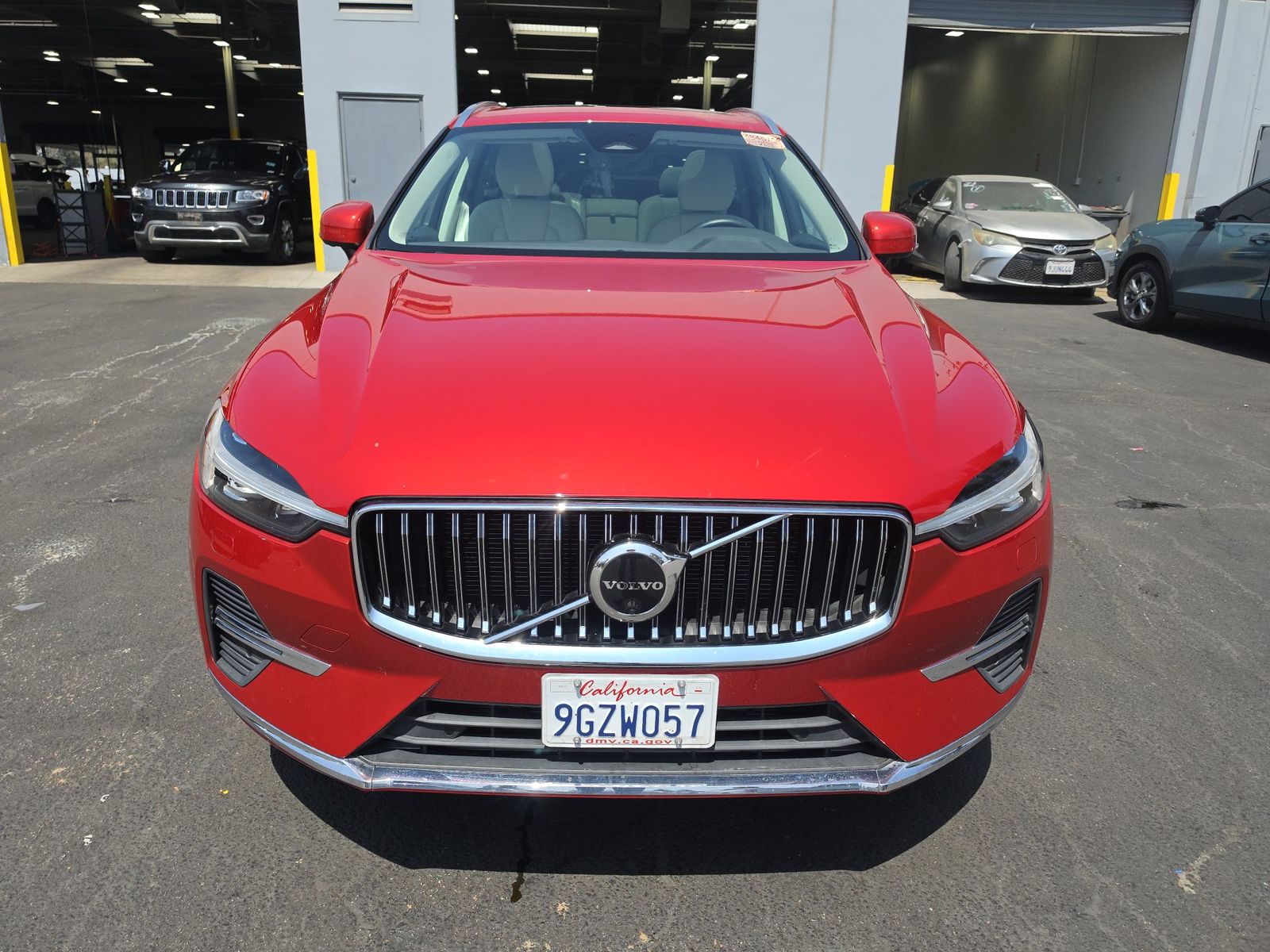 2023 Volvo XC60 B5 Plus AWD