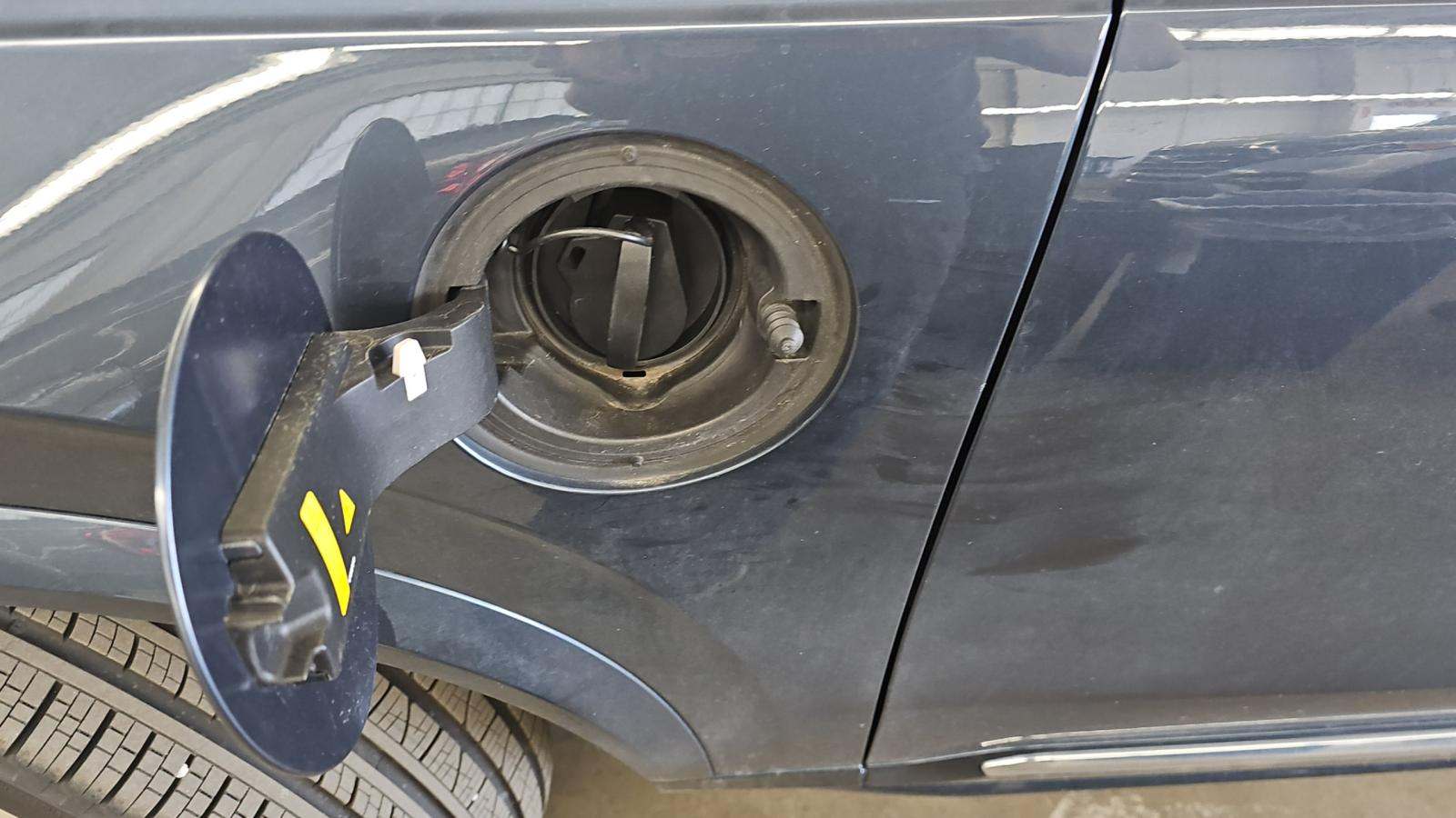 2025 Volvo XC90 Plug-In Hybrid T8 Plus AWD