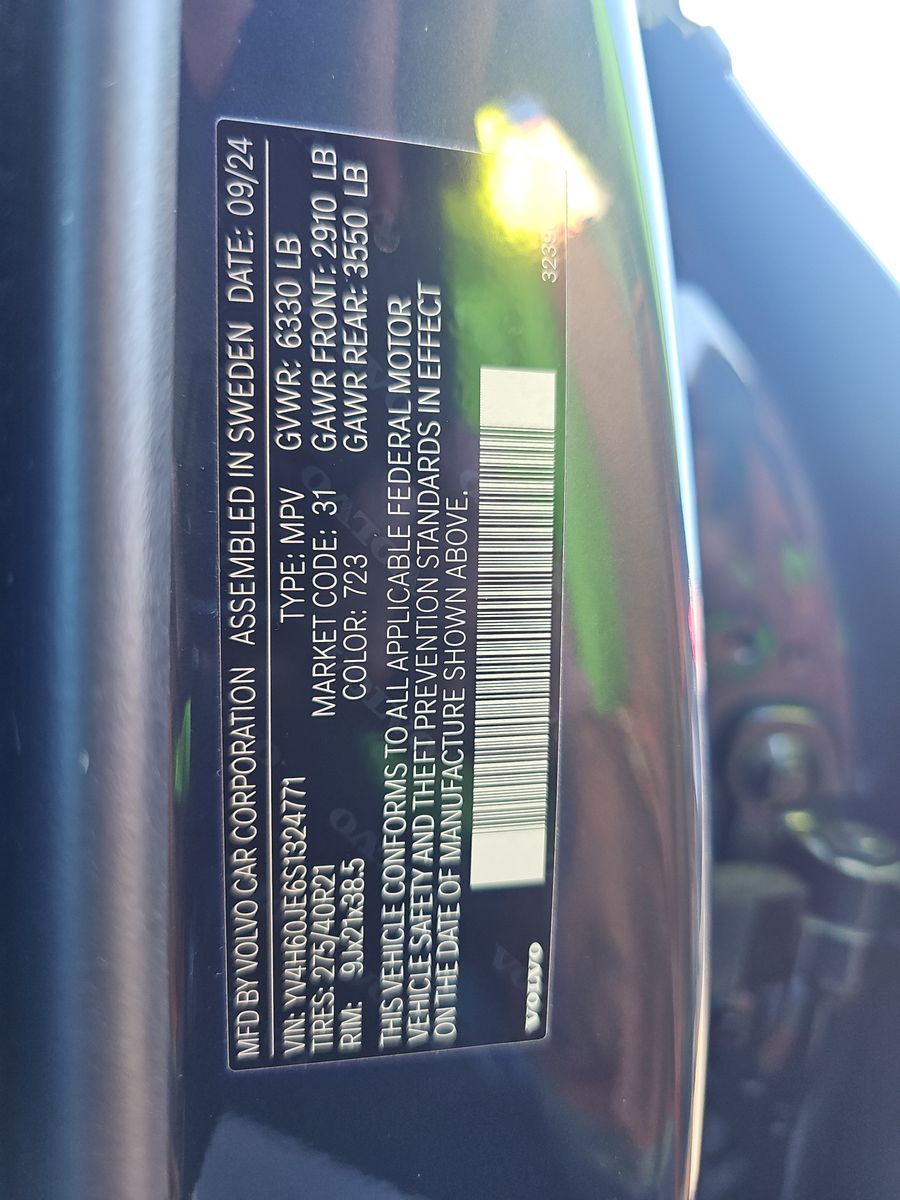 2025 Volvo XC90 Plug-In Hybrid T8 Plus AWD