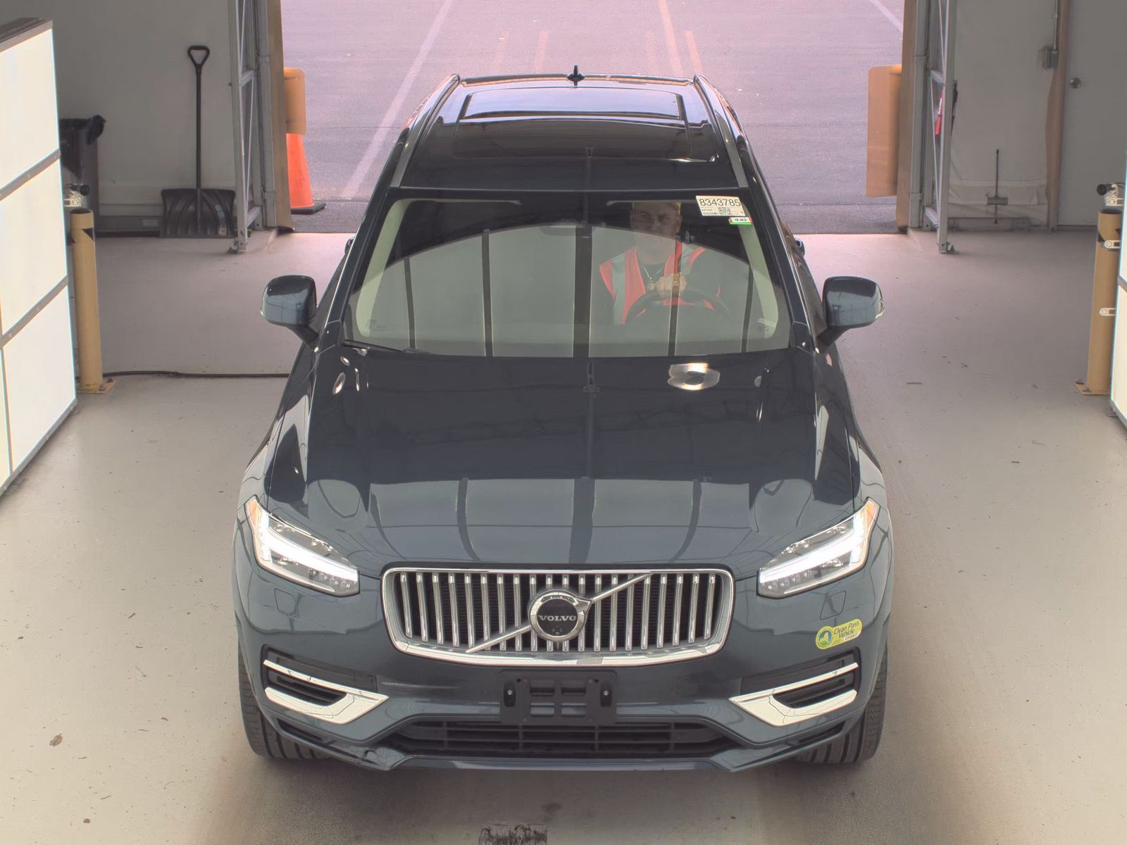 2025 Volvo XC90 Plug-In Hybrid T8 Plus AWD