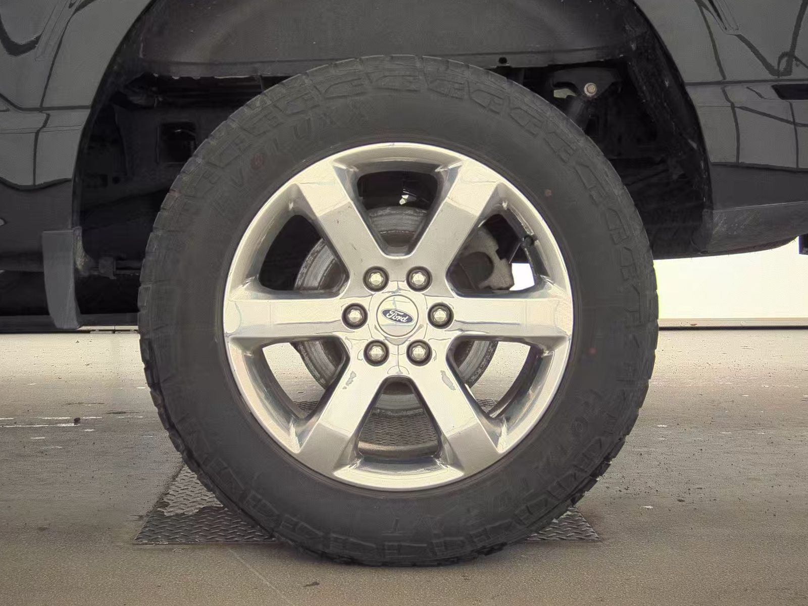 2023 Ford F-150 Lariat AWD
