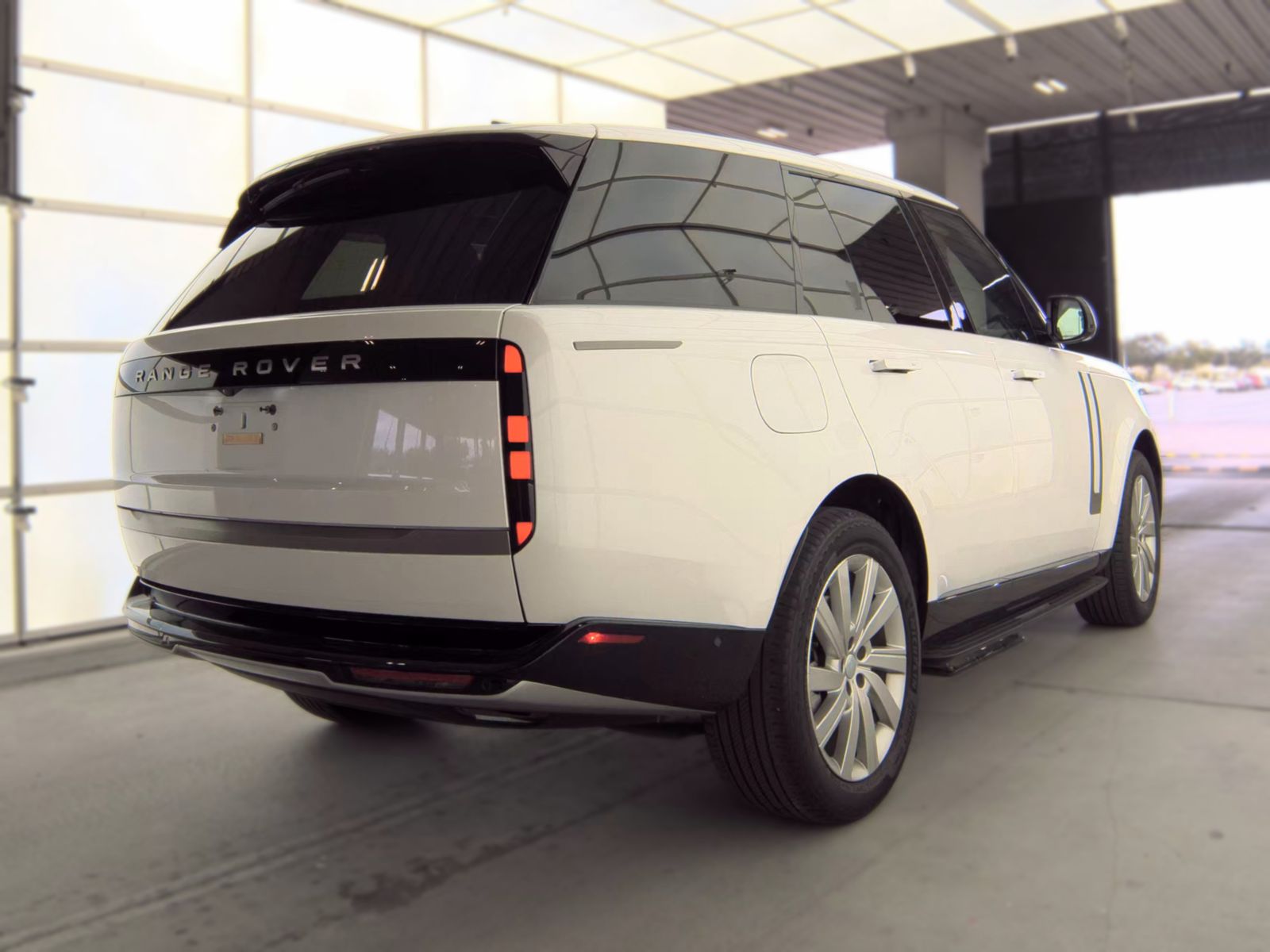 2024 Land Rover Range Rover SE AWD