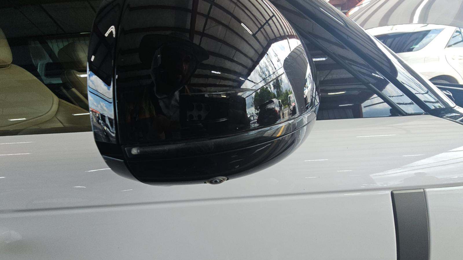 2024 Land Rover Range Rover SE AWD