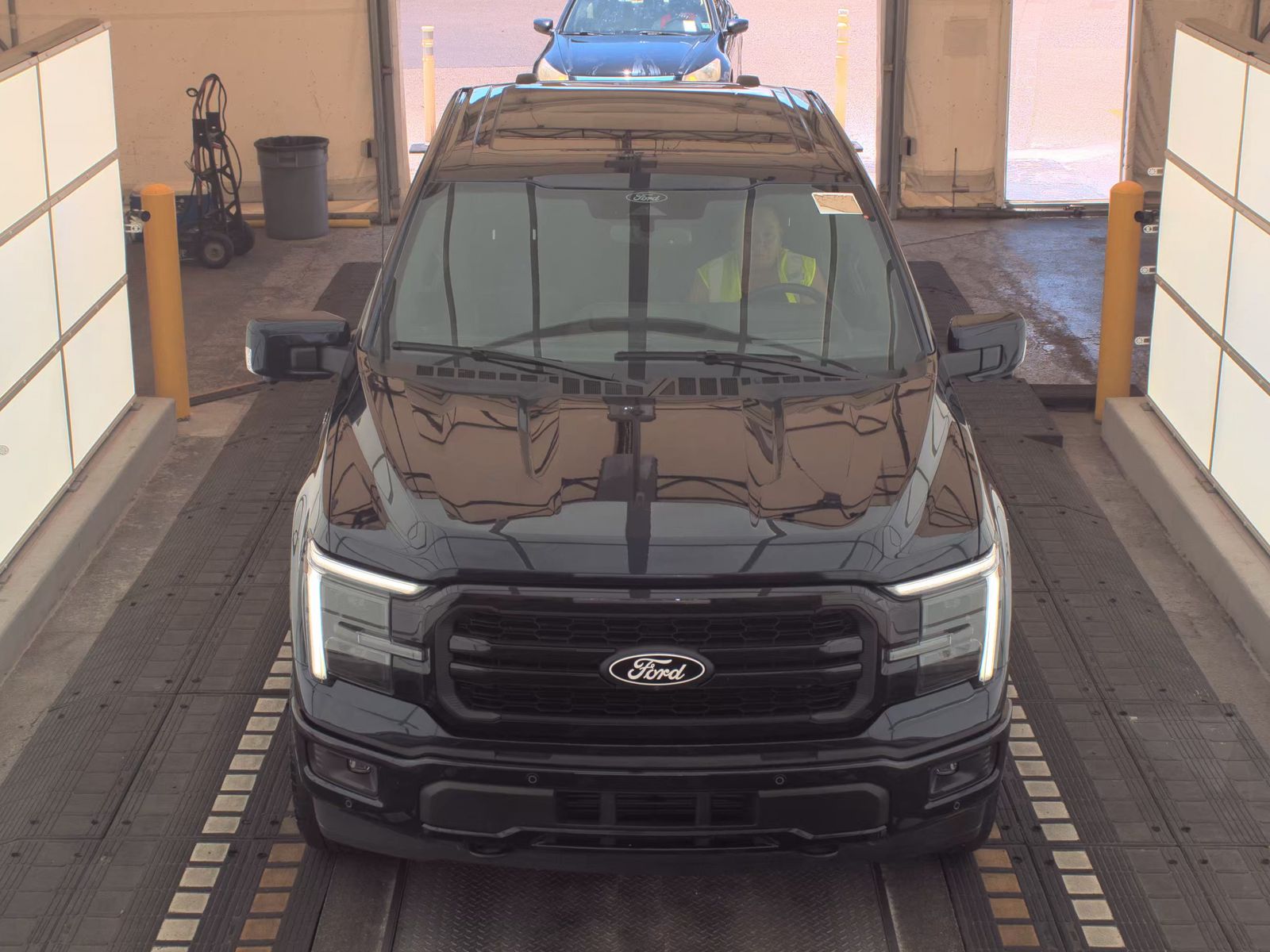 2025 Ford F-150 Hybrid Lariat AWD