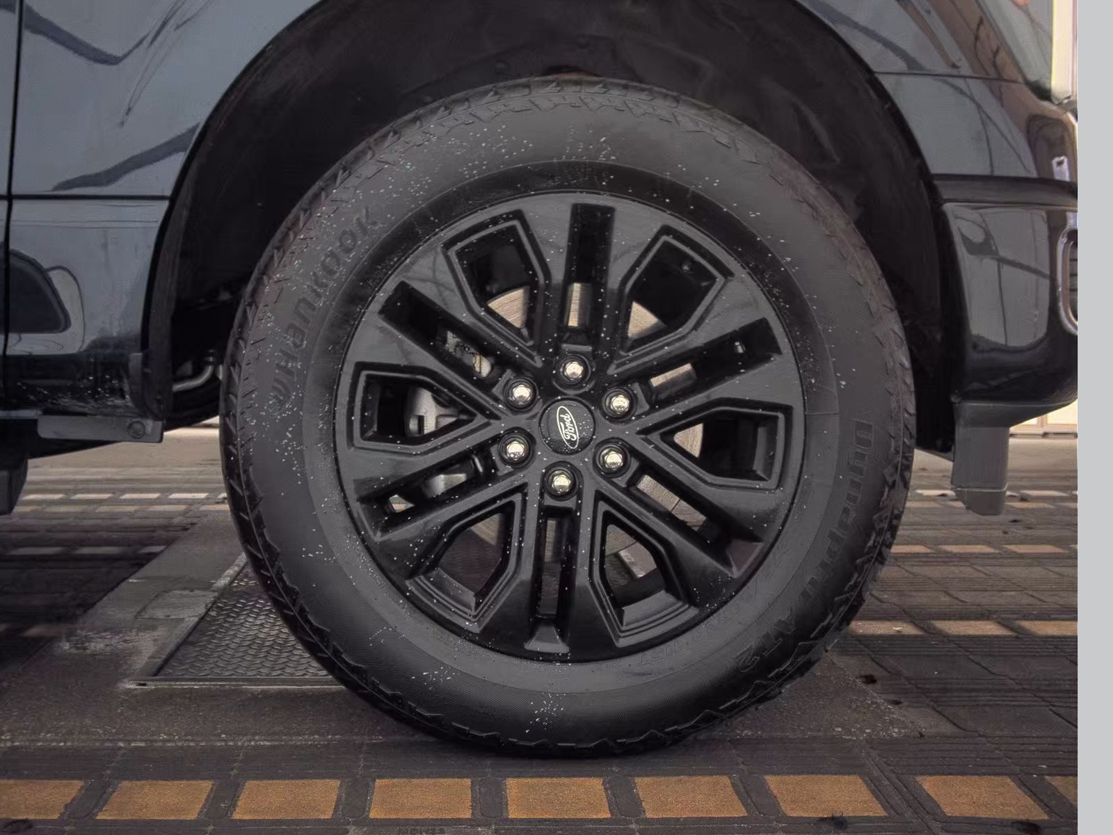 2025 Ford F-150 Hybrid Lariat AWD