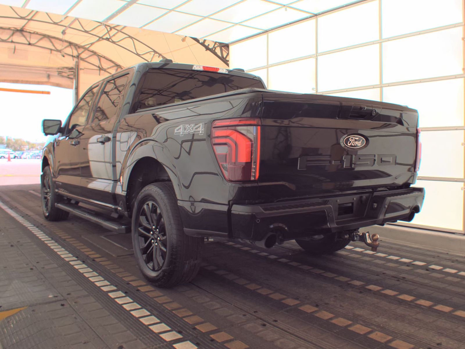 2024 Ford F-150 Hybrid Lariat AWD
