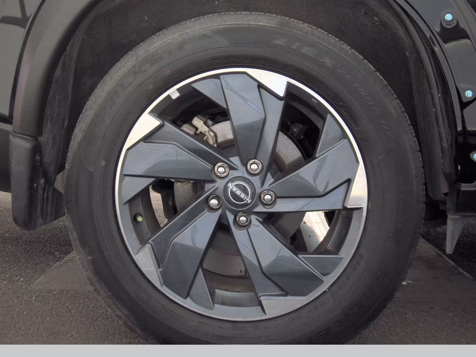 2025 Nissan Rogue SV FWD