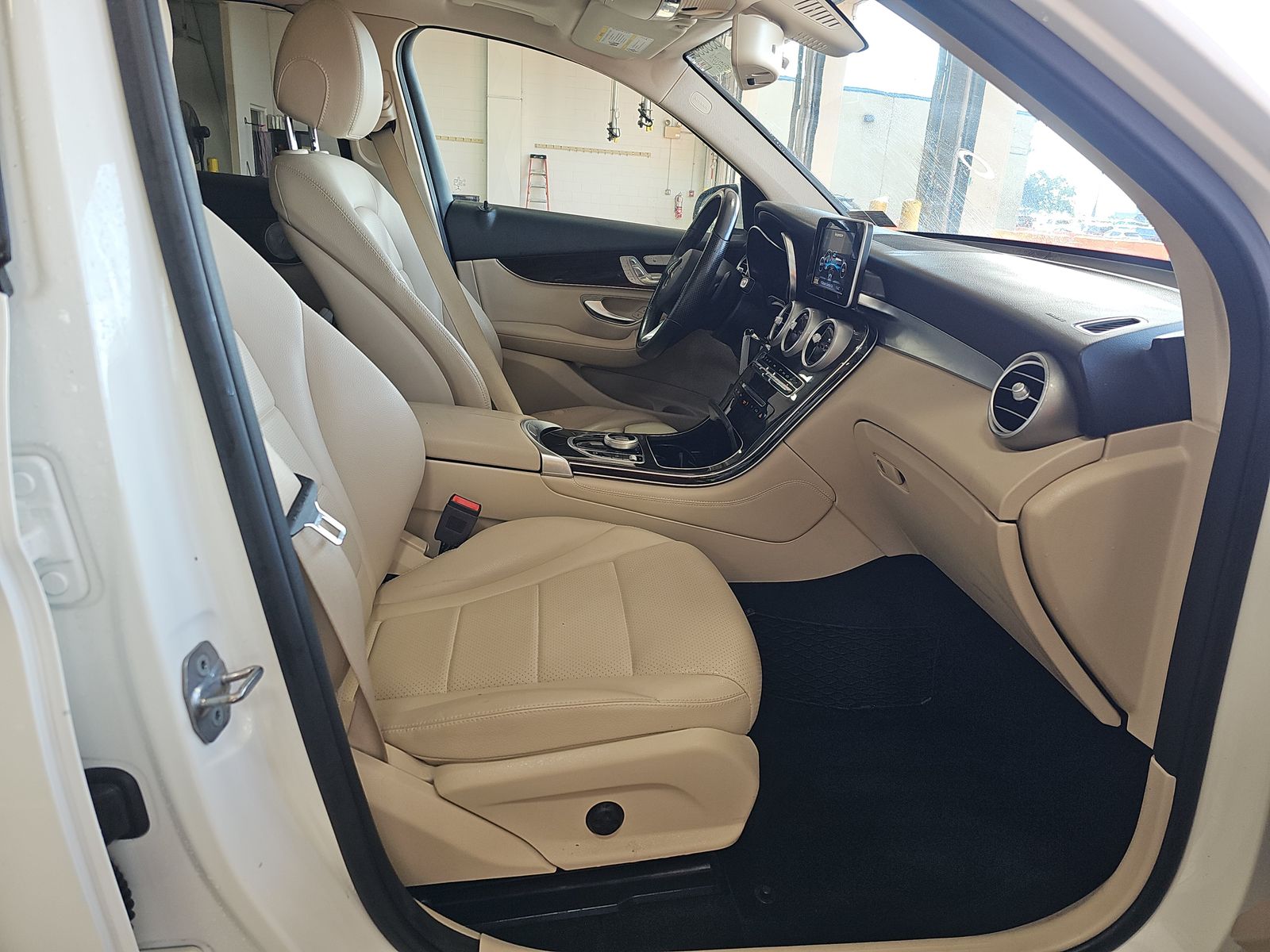 2019 Mercedes-Benz GLC GLC 300 AWD