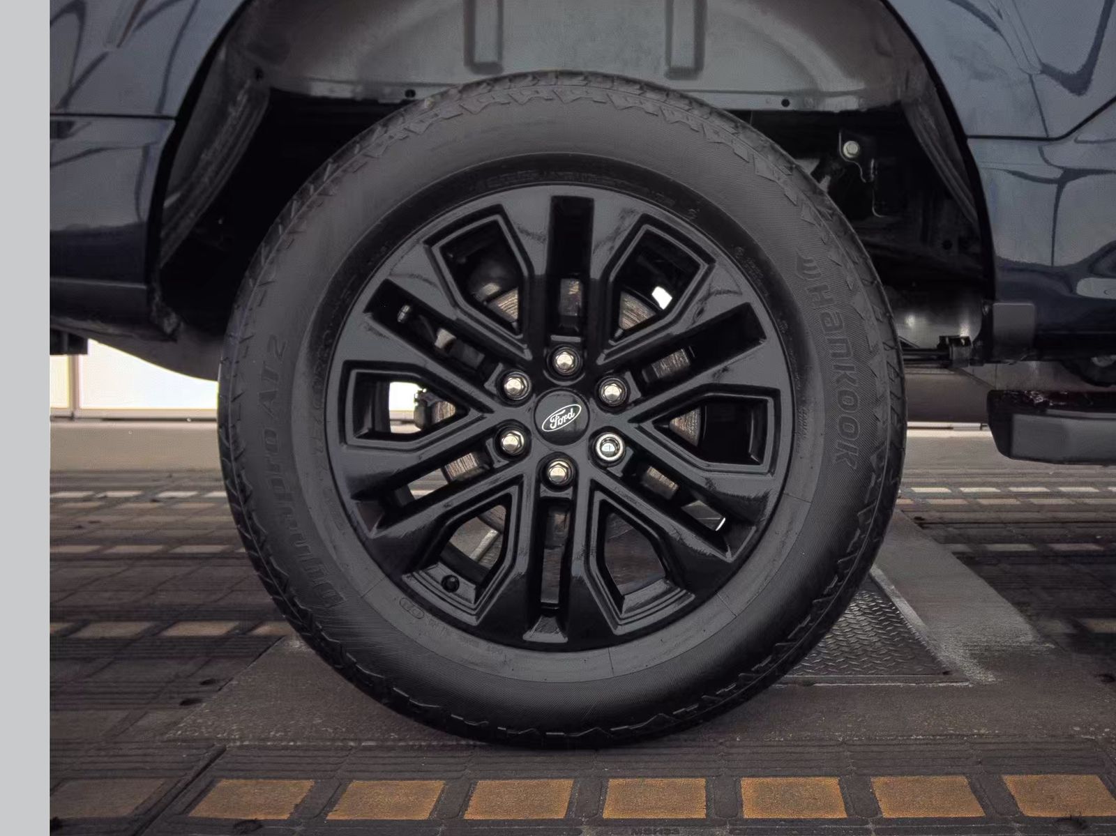2024 Ford F-150 Hybrid Lariat AWD