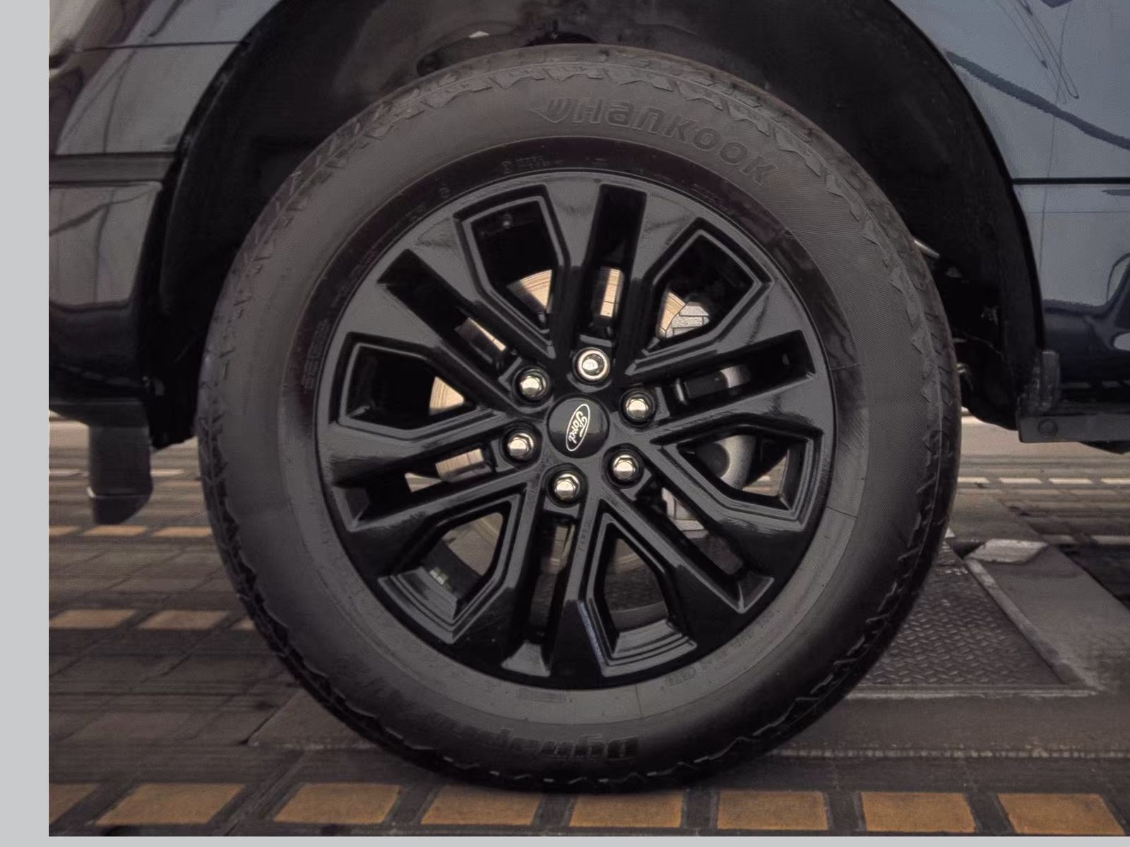 2024 Ford F-150 Hybrid Lariat AWD