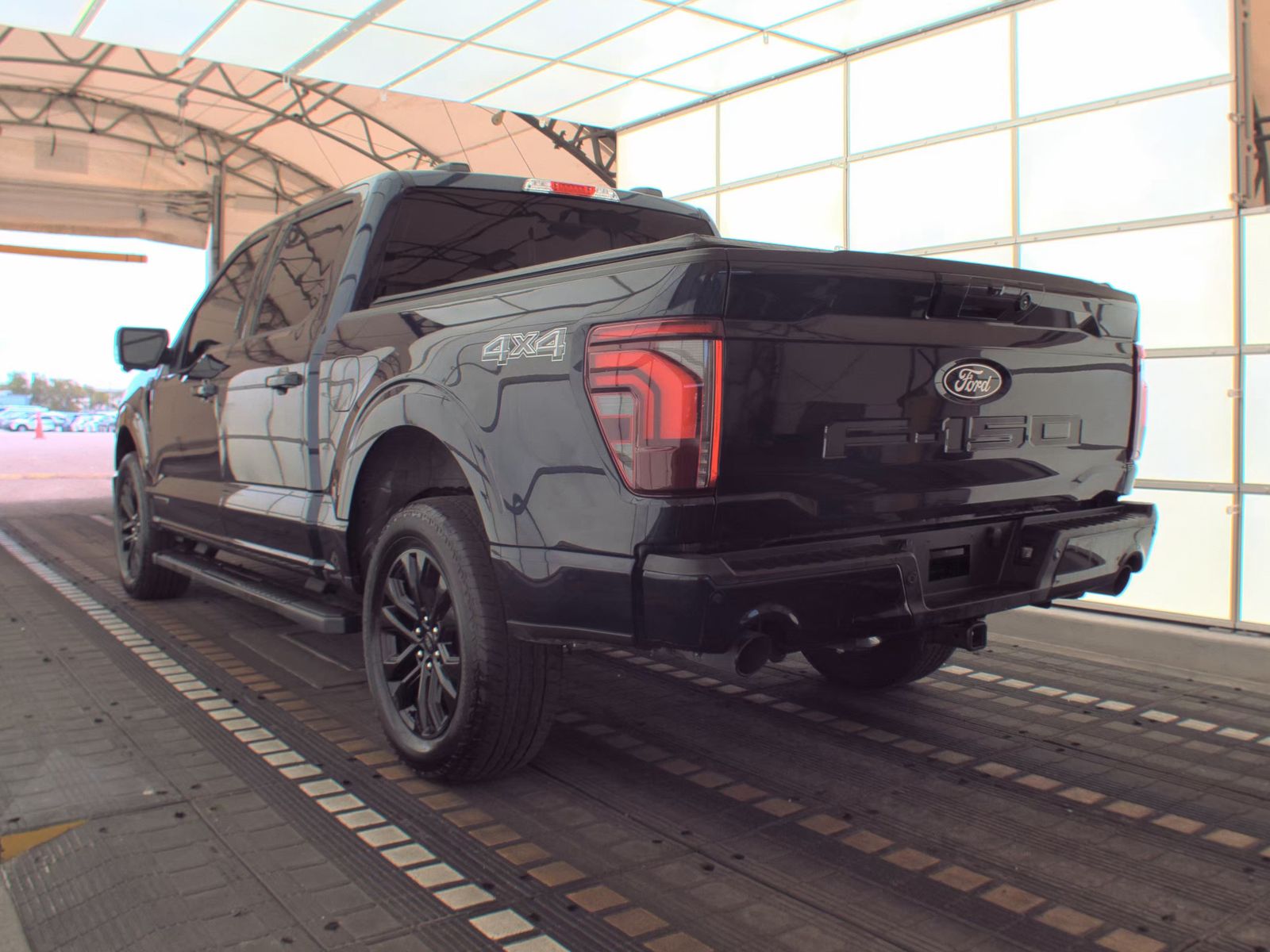 2024 Ford F-150 Hybrid Lariat AWD
