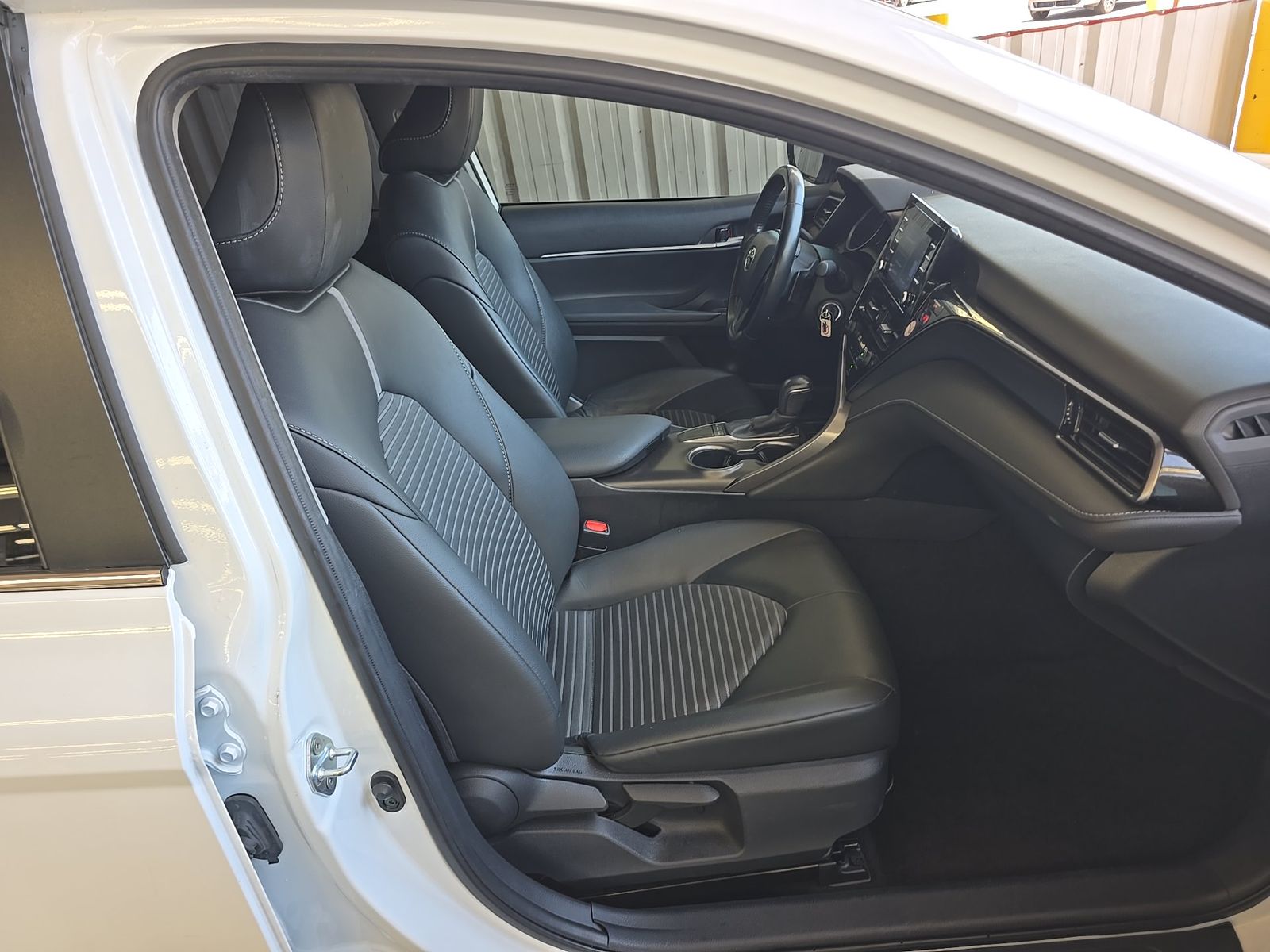 2024 Toyota Camry SE FWD