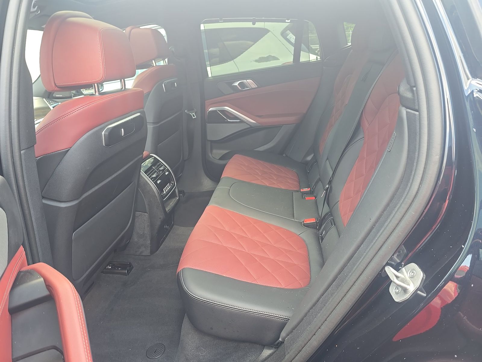 2024 BMW X6 xDrive40i AWD