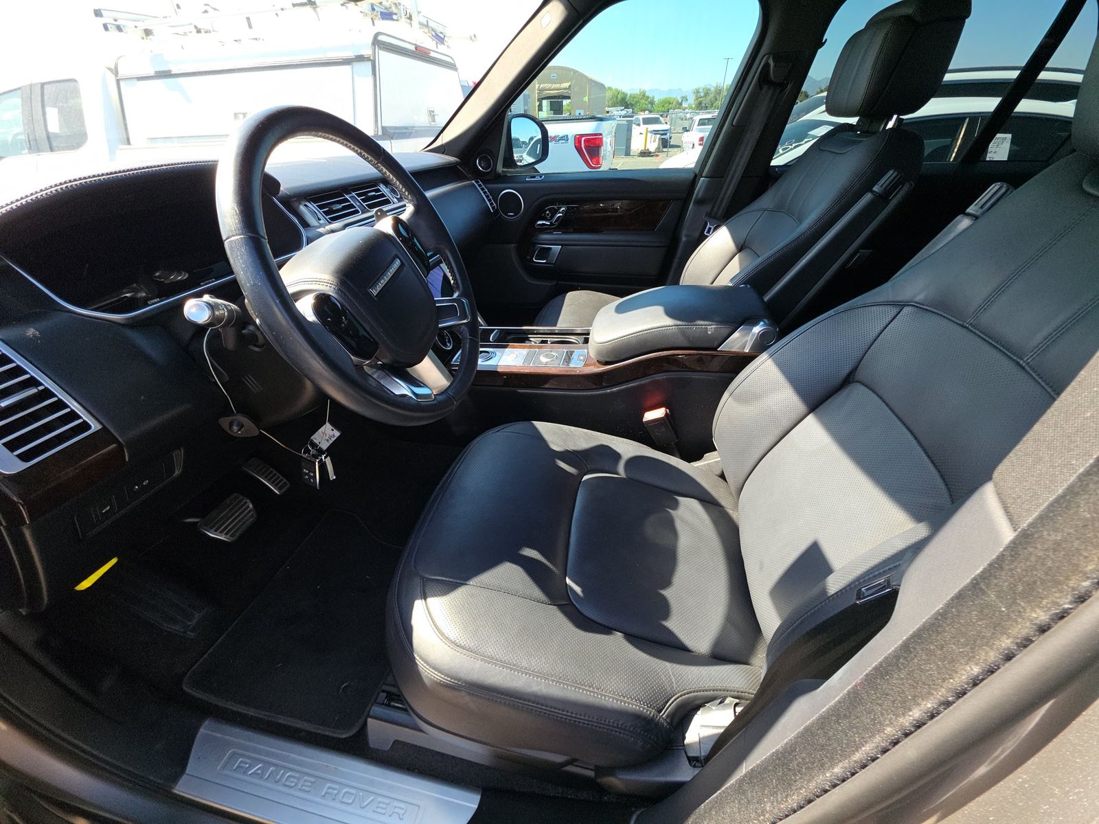 2022 Land Rover Range Rover P525 Westminster AWD