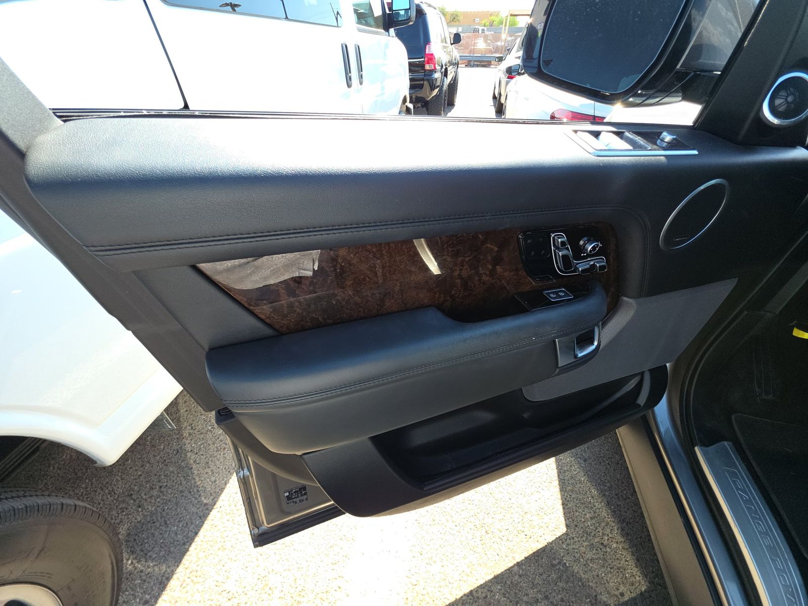 2022 Land Rover Range Rover P525 Westminster AWD