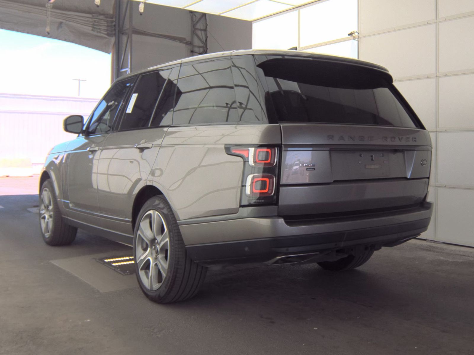2022 Land Rover Range Rover P525 Westminster AWD