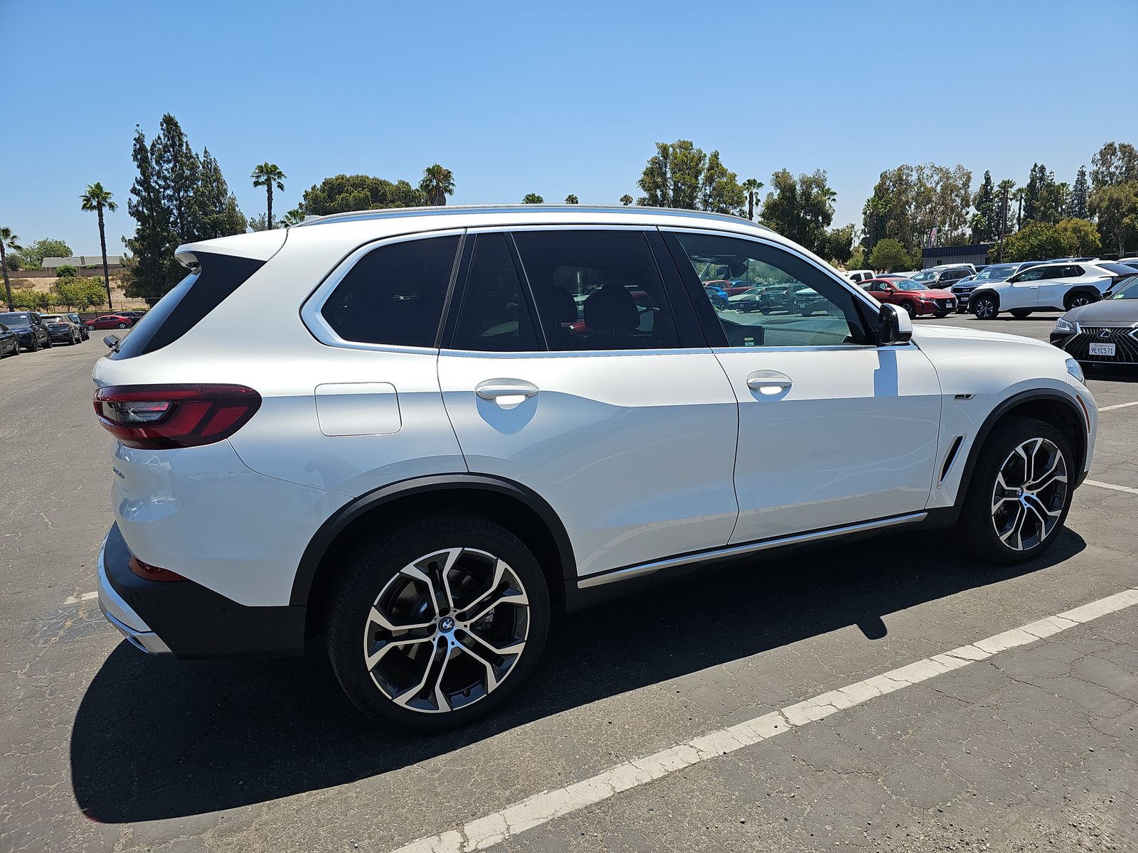 2023 BMW X5 xDrive45e AWD