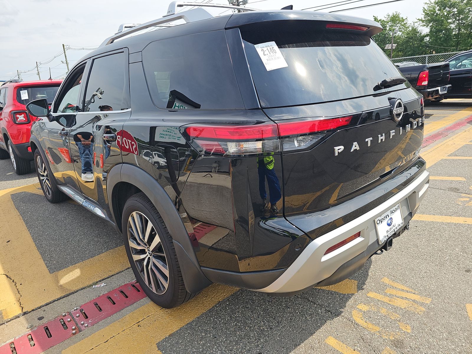2022 Nissan Pathfinder Platinum AWD