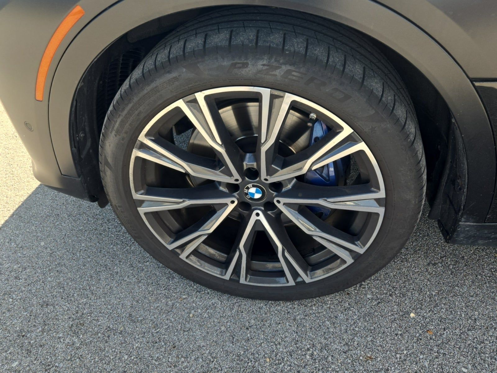 2021 BMW X7 M50i AWD