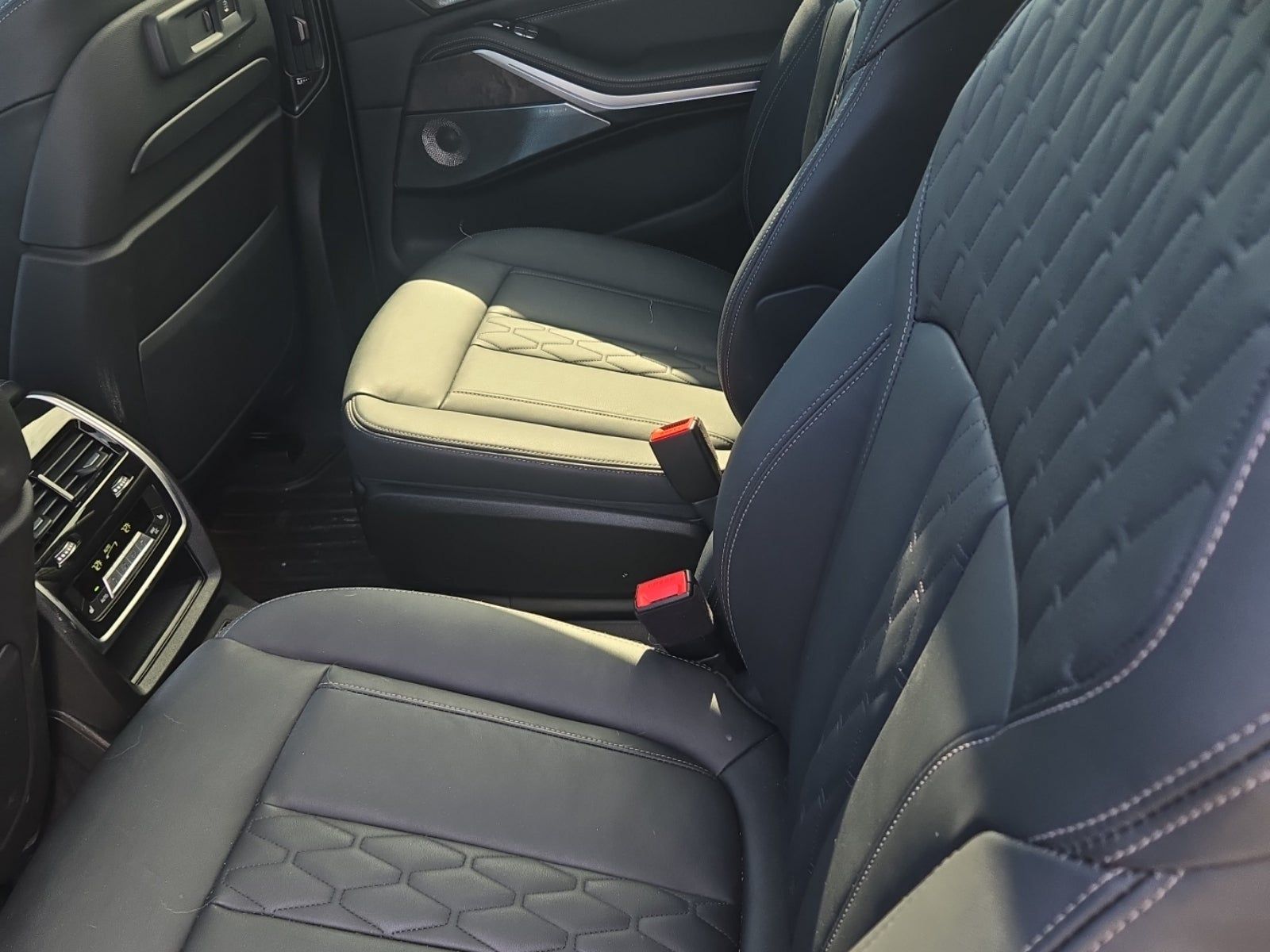2021 BMW X7 M50i AWD