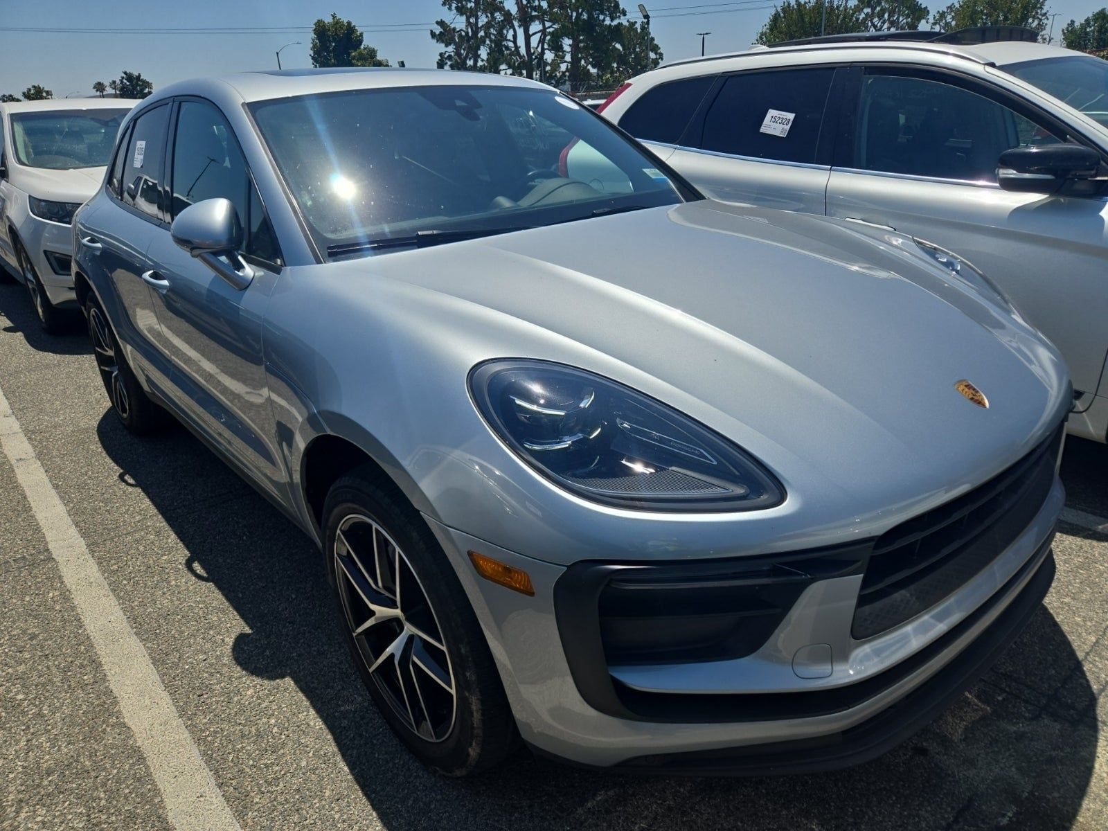 2022 Porsche Macan Base AWD
