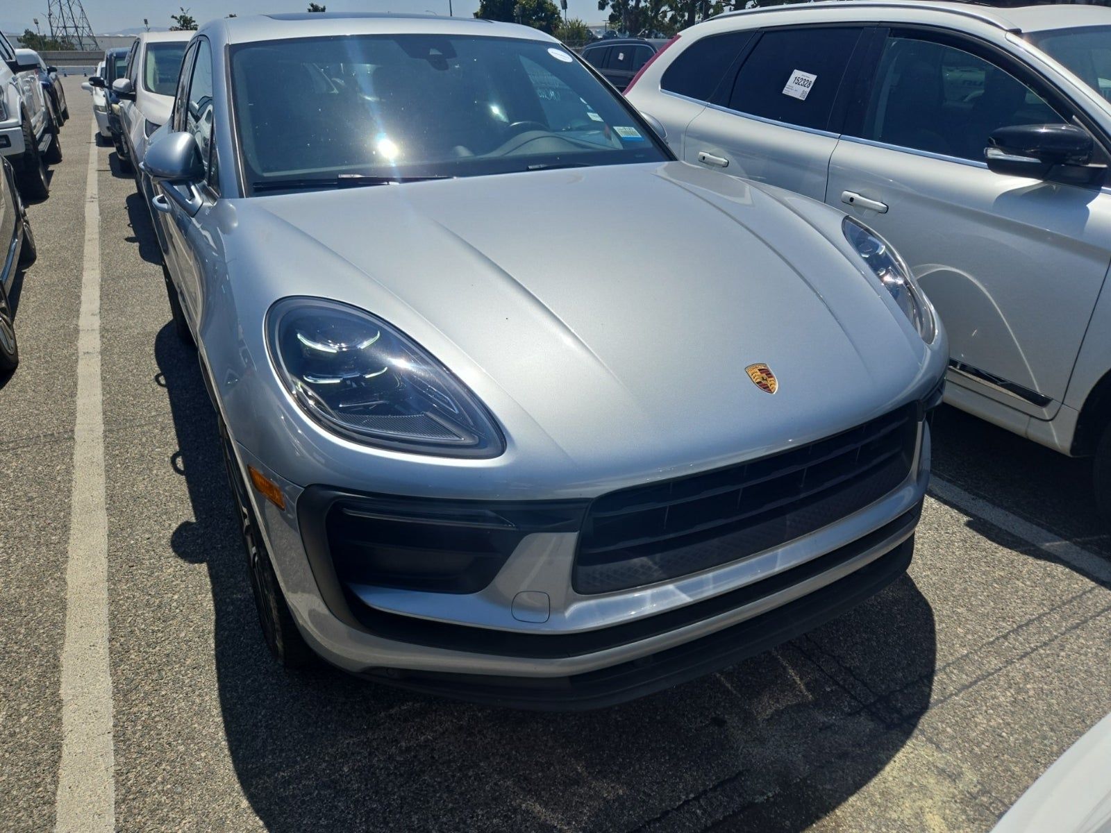 2022 Porsche Macan Base AWD
