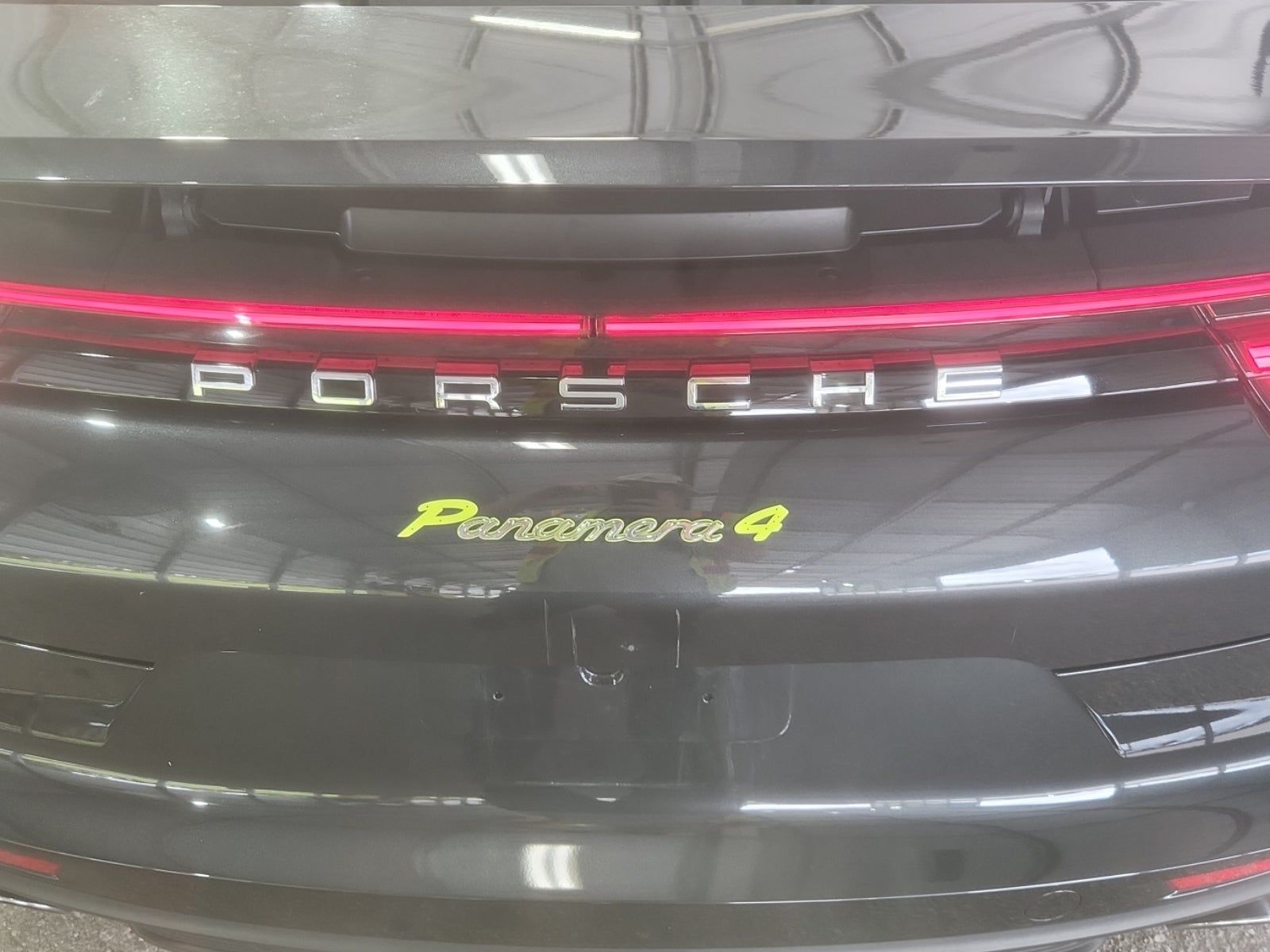 2020 Porsche Panamera E-Hybrid 4 AWD