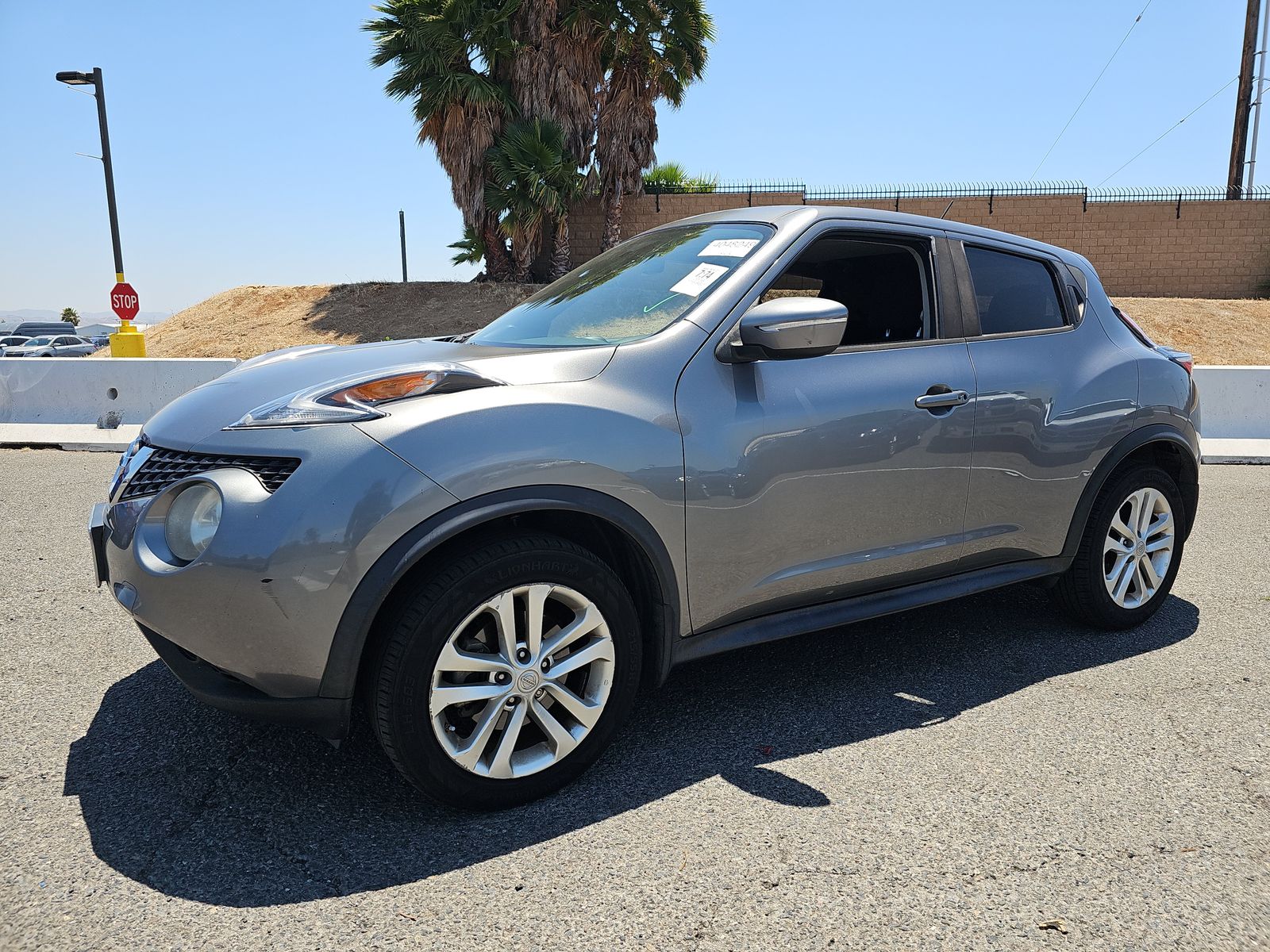 2016 Nissan JUKE SV FWD