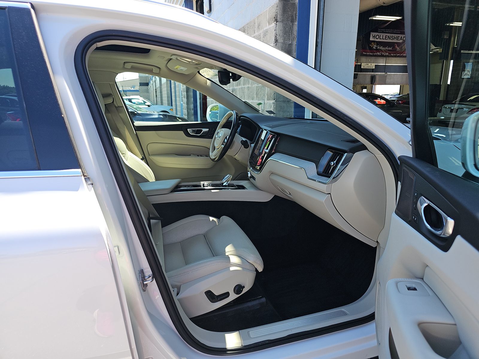 2022 Volvo XC60 B5 Inscription AWD